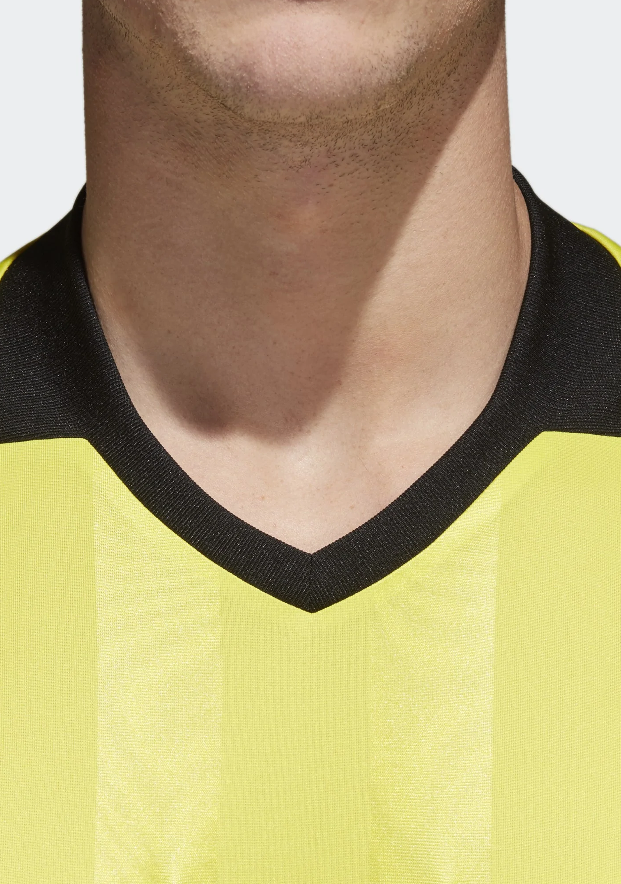 Adidas Men's RE 18 Soccer Jersey - Breathable Performance Shirt for Training & Matches - Perfect for Football Fans & Players