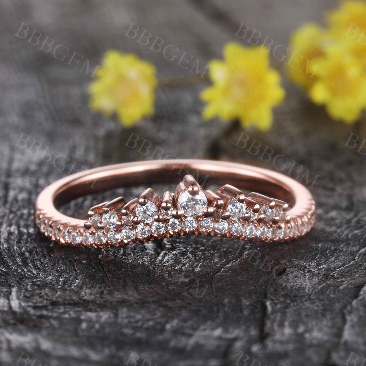 Rose Gold Diamond Curved Wedding Band - Art Deco V-Shaped Stacking Ring for Women - Chevron Crown Bridal Jewelry - Perfect for Engagement, Anniversary & Special Occasions