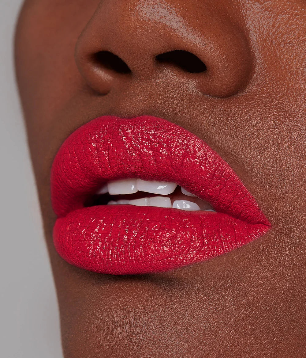 R.E.M. Beauty Classic Lipstick - Long Lasting Matte Lipstick for Women, Hydrating & Non-Drying Formula | Perfect for Everyday Wear, Date Night & Special Occasions