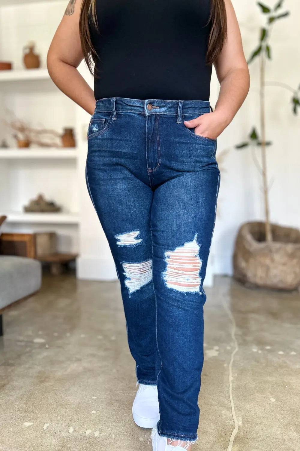 Judy Blue High Waist Rigid Magic Destroyed Straight Jeans for Women - Vintage Distressed Denim Pants with Comfort Stretch (Casual Wear, Street Style, Night Out)