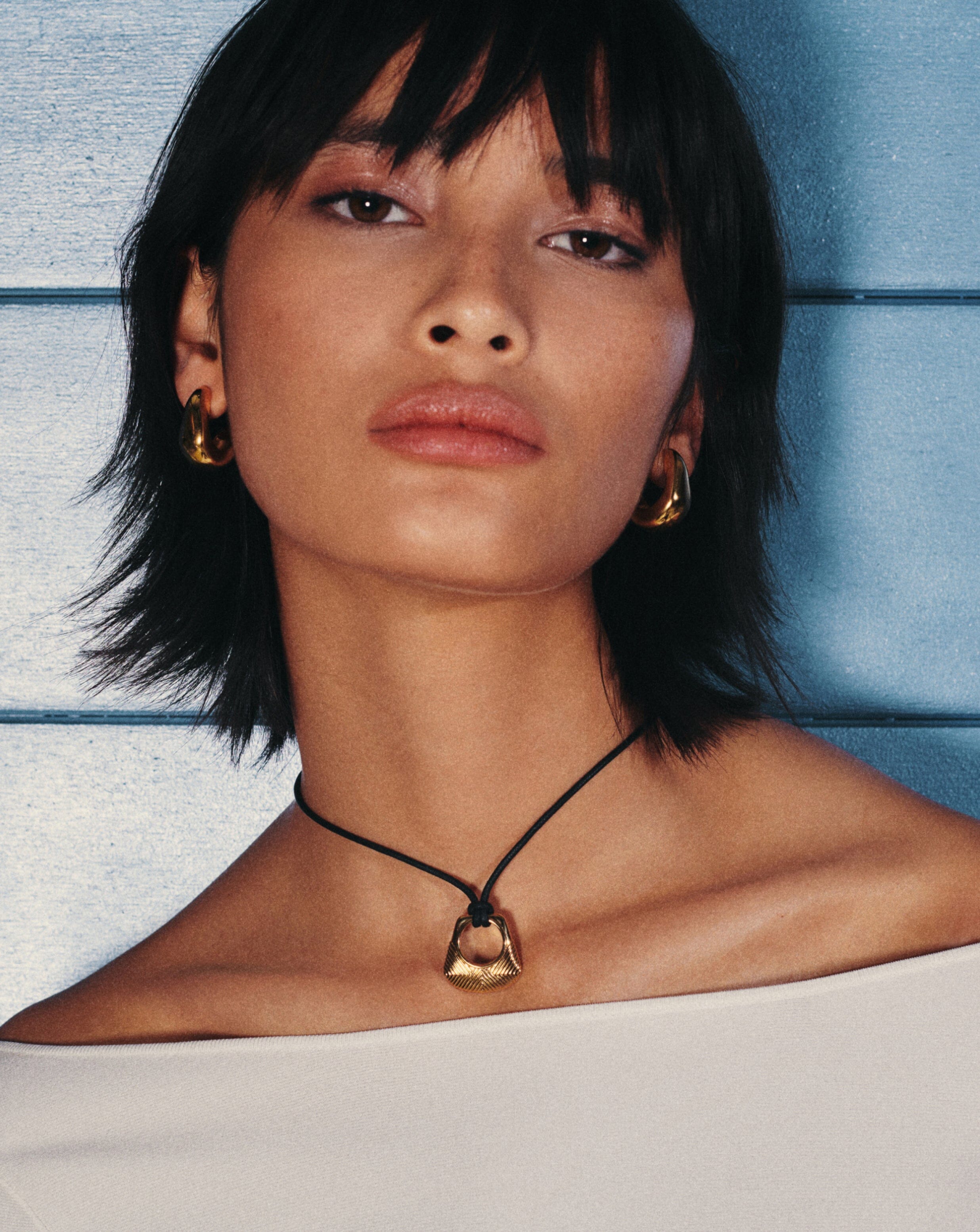 Hera Ridge Pendant Cord Necklace - 18k Gold Plated Women's Jewelry for Everyday Wear & Special Occasions