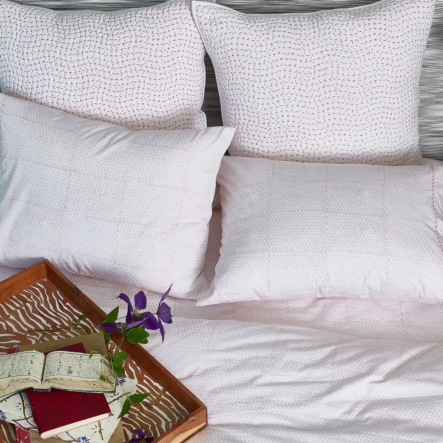 Organic Lotus Sheet Set - 100% Natural Bamboo Fiber Bed Sheets, Soft & Breathable for All Seasons - Perfect for Eco-Friendly Home, Hotel, and Spa Use
