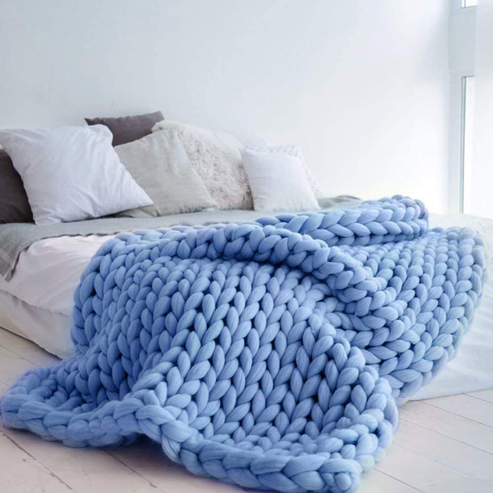 Chunky Knit Throw Blanket - Extra Large 80x80cm Handwoven Cable Knit Blanket for Sofa, Bed & Yoga | Soft Bulky Knitted Blanket for Living Room, Bedroom Decor | Cozy Winter Blanket for Home, Office & Travel