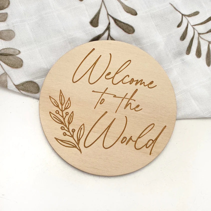 Personalized Wooden Baby Milestone Plaques - Custom Name & Date - Perfect for Monthly Photos, Birth Announcements, and Nursery Decor