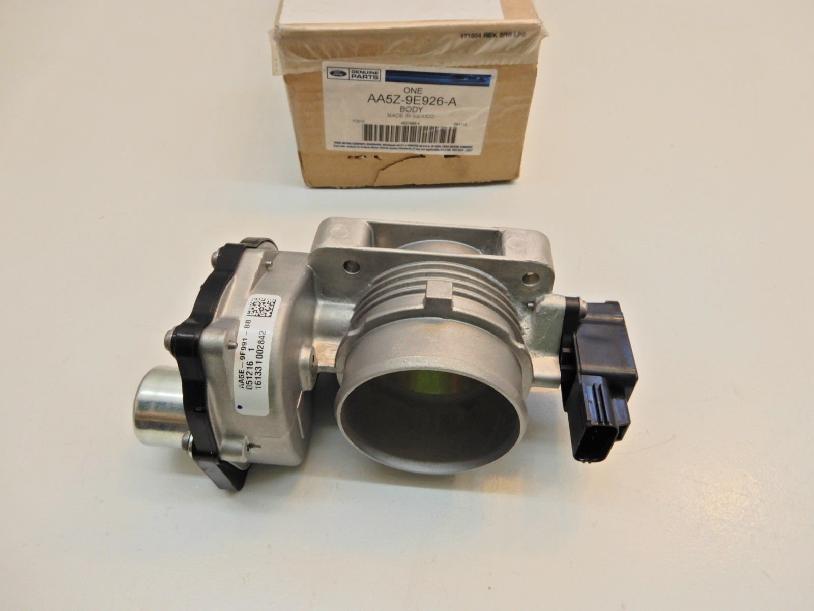 Ford AA5Z-9E926-A Fuel Injection Throttle Body Replacement - Compatible with Select Ford Models - Improve Engine Performance & Fuel Efficiency - Perfect for DIY Auto Repairs & Engine Maintenance