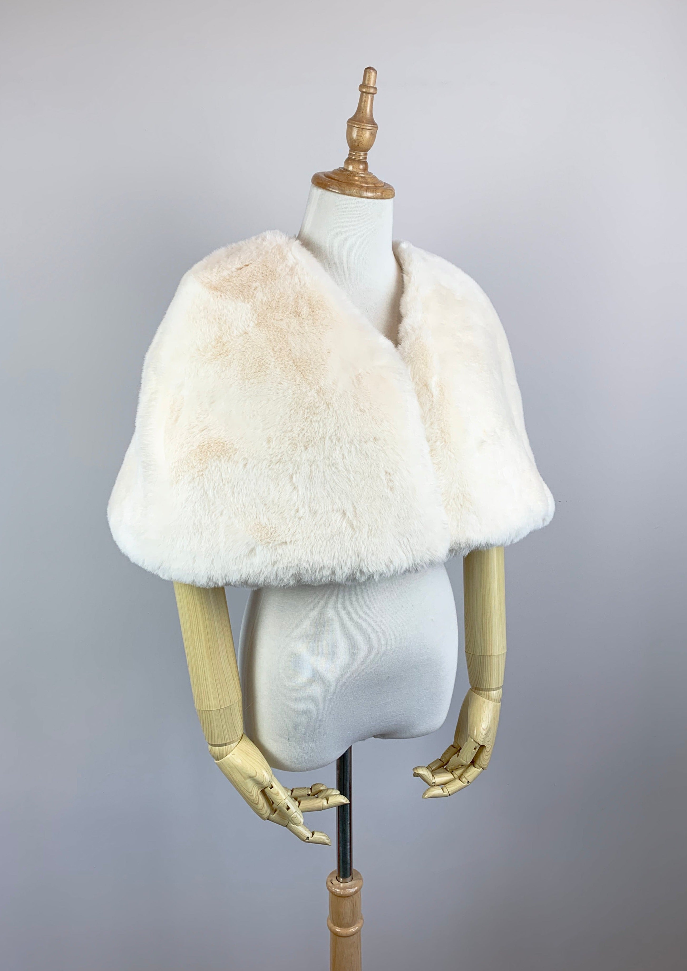 Ivory Faux Fur Bridal Cape - Elegant Wedding Shawl for Bride (Georgina Ivy05) | Perfect for Winter Weddings, Bridal Showers & Photo Shoots