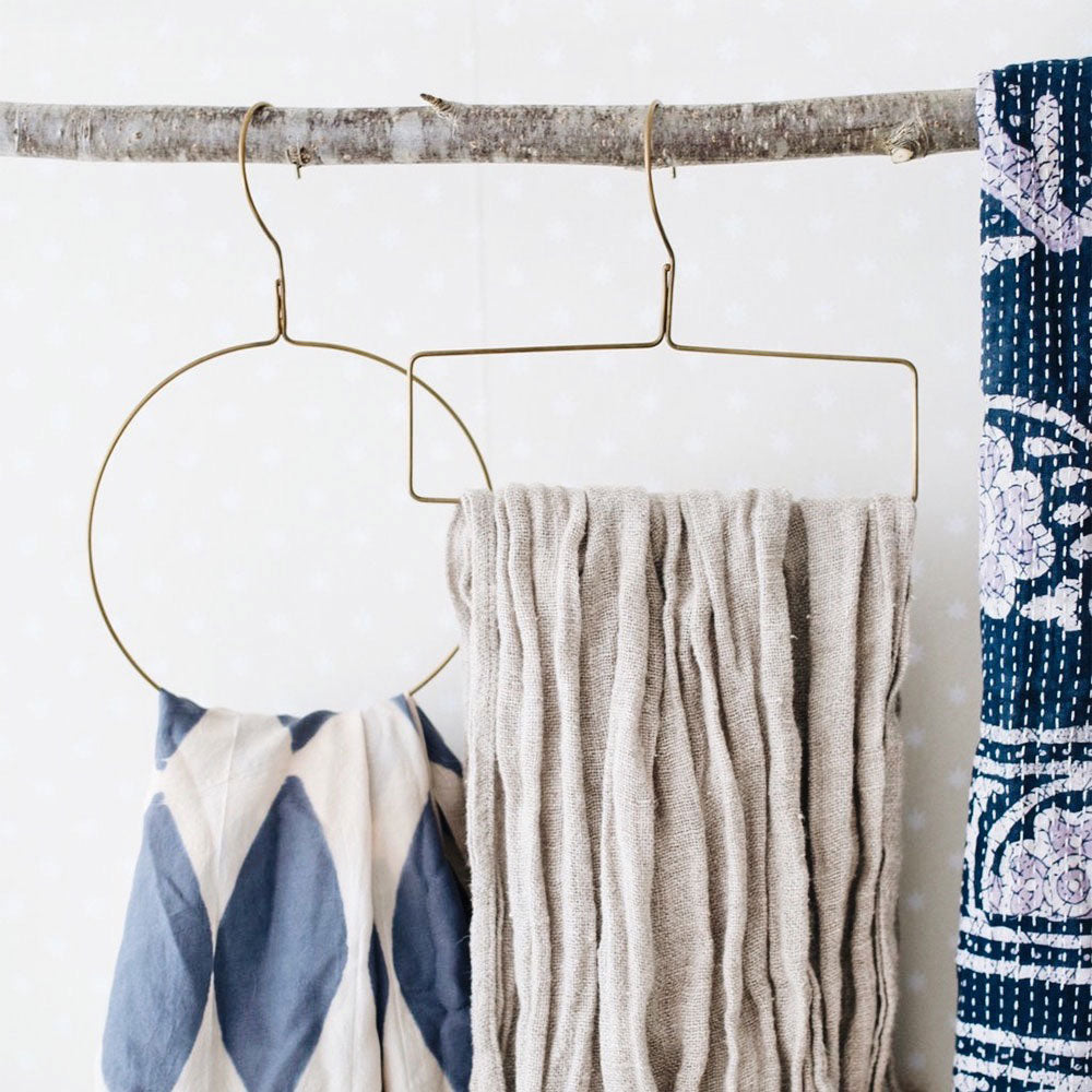 Premium Brass Tie Hanger - Durable Metal Necktie Organizer for Closet & Wardrobe - Perfect for Home, Office & Travel Accessory Storage
