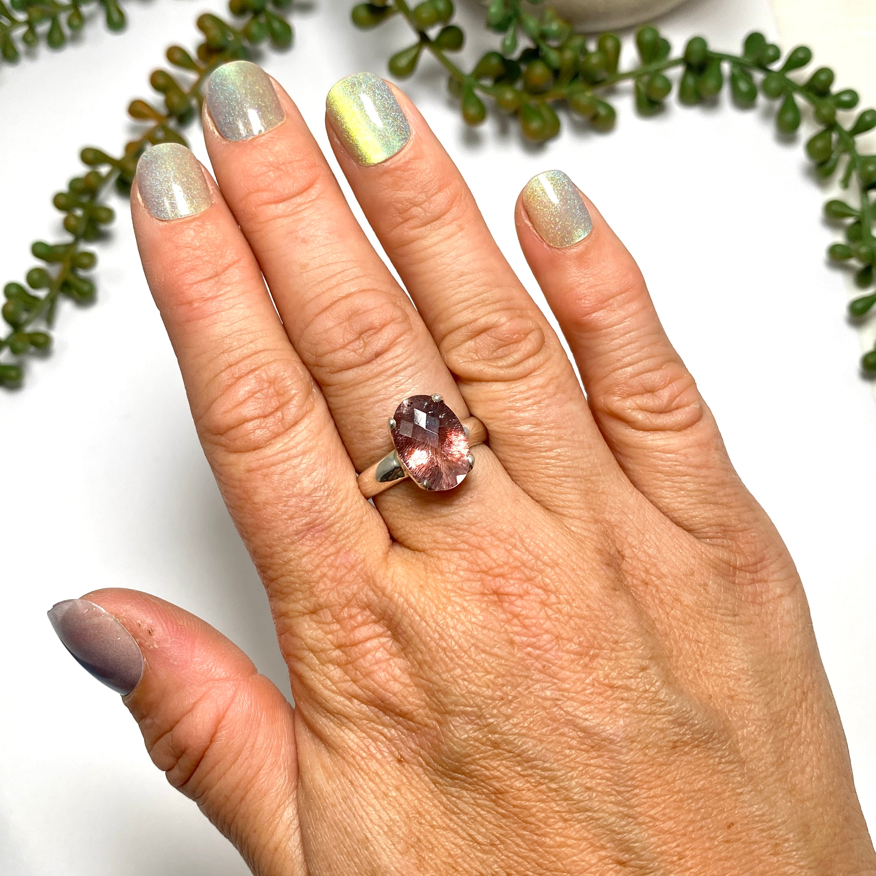 Inclusion Quartz Oval Checkerboard Faceted Ring Size 9 - Elegant Crystal Jewelry for Women, Perfect for Weddings, Parties & Everyday Wear PRGJ678