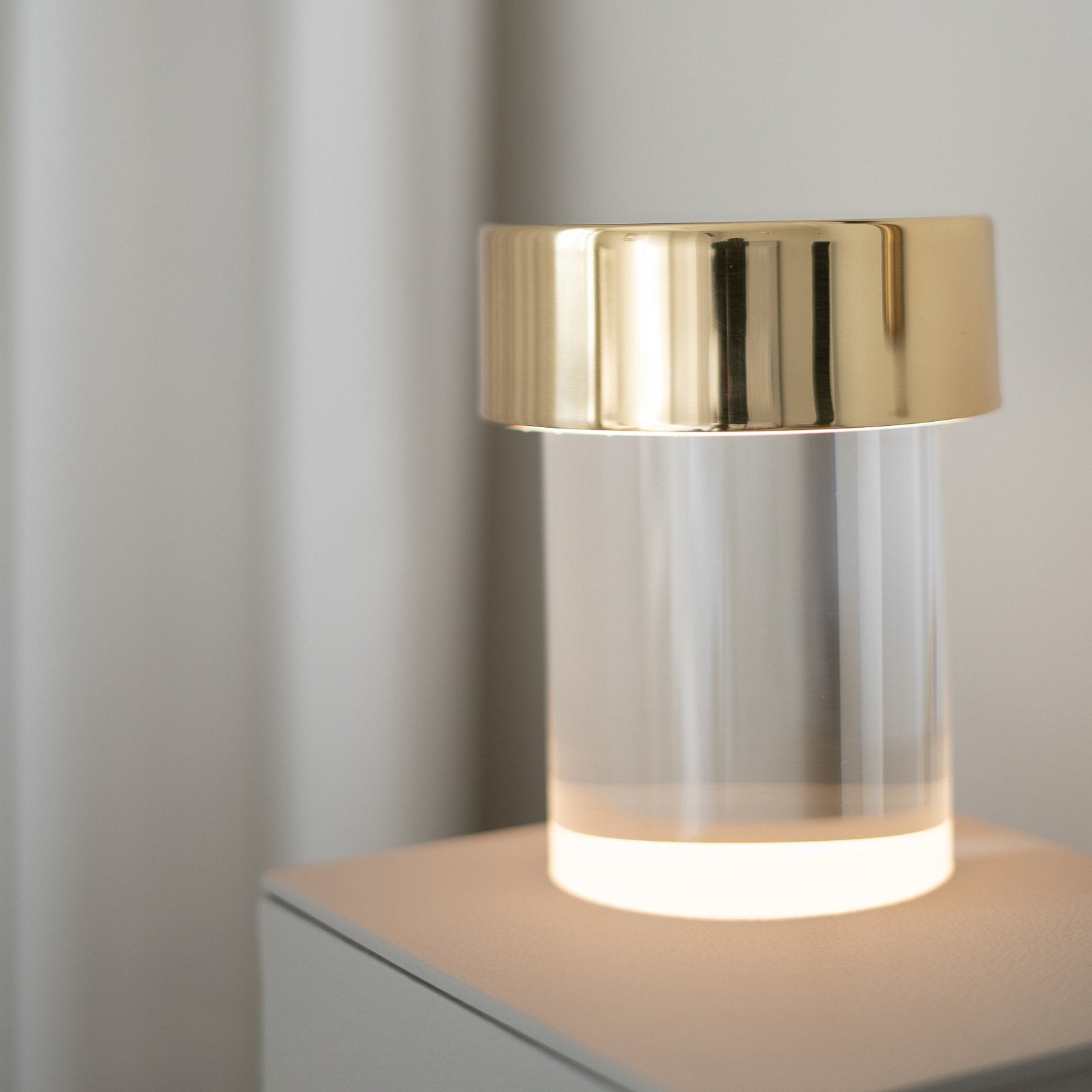 Portable Table Lamp - Rechargeable LED Desk Light with Adjustable Brightness, Perfect for Reading, Studying, and Bedside Use