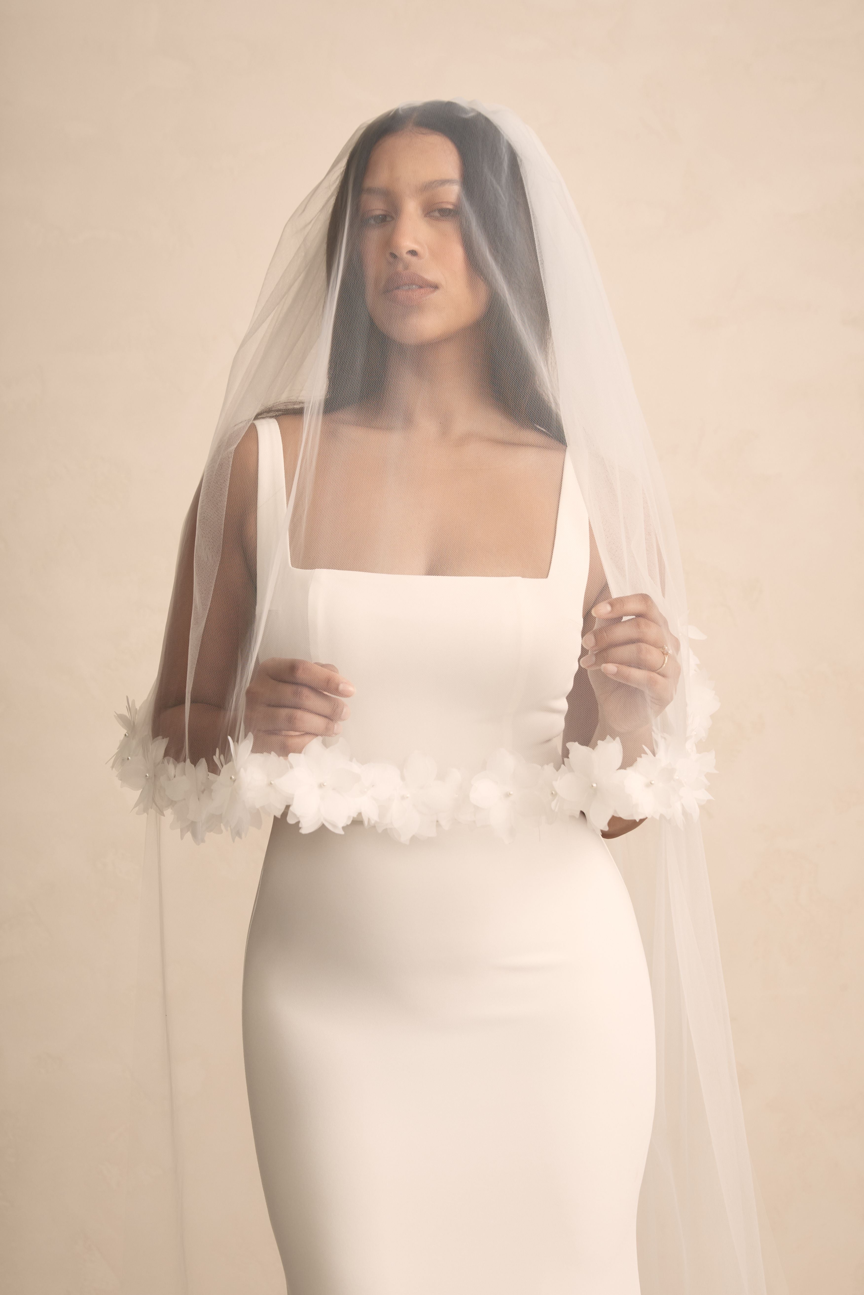 Fay Veil - Elegant Bridal Wedding Veil for Women | Perfect for Church Ceremony, Photoshoot & Special Occasions
