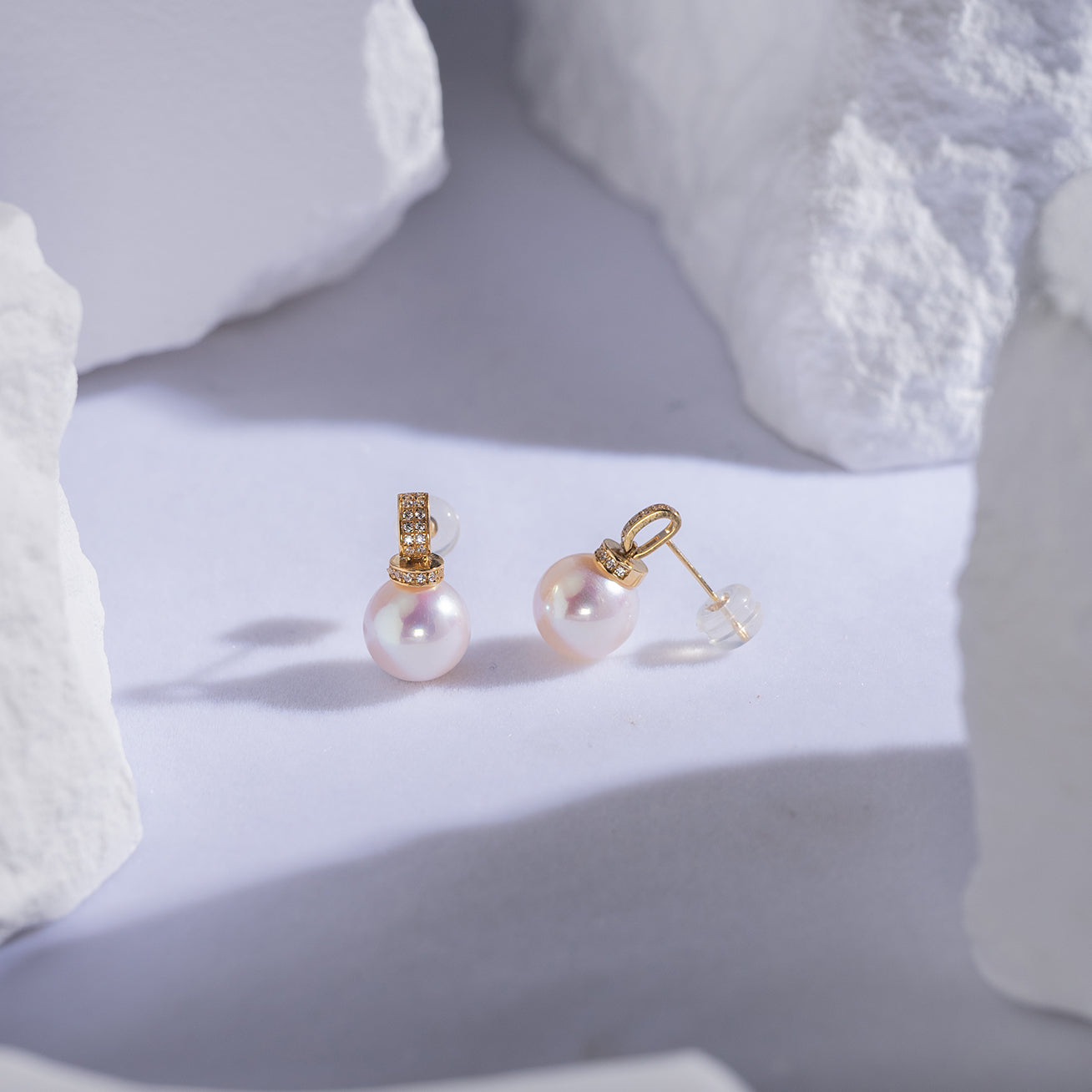 18K Solid Gold Freshwater Pearl Earrings for Women - Classic Stud Earrings with AAA Quality Pearls - Perfect for Weddings, Anniversaries & Special Occasions (KE00081)