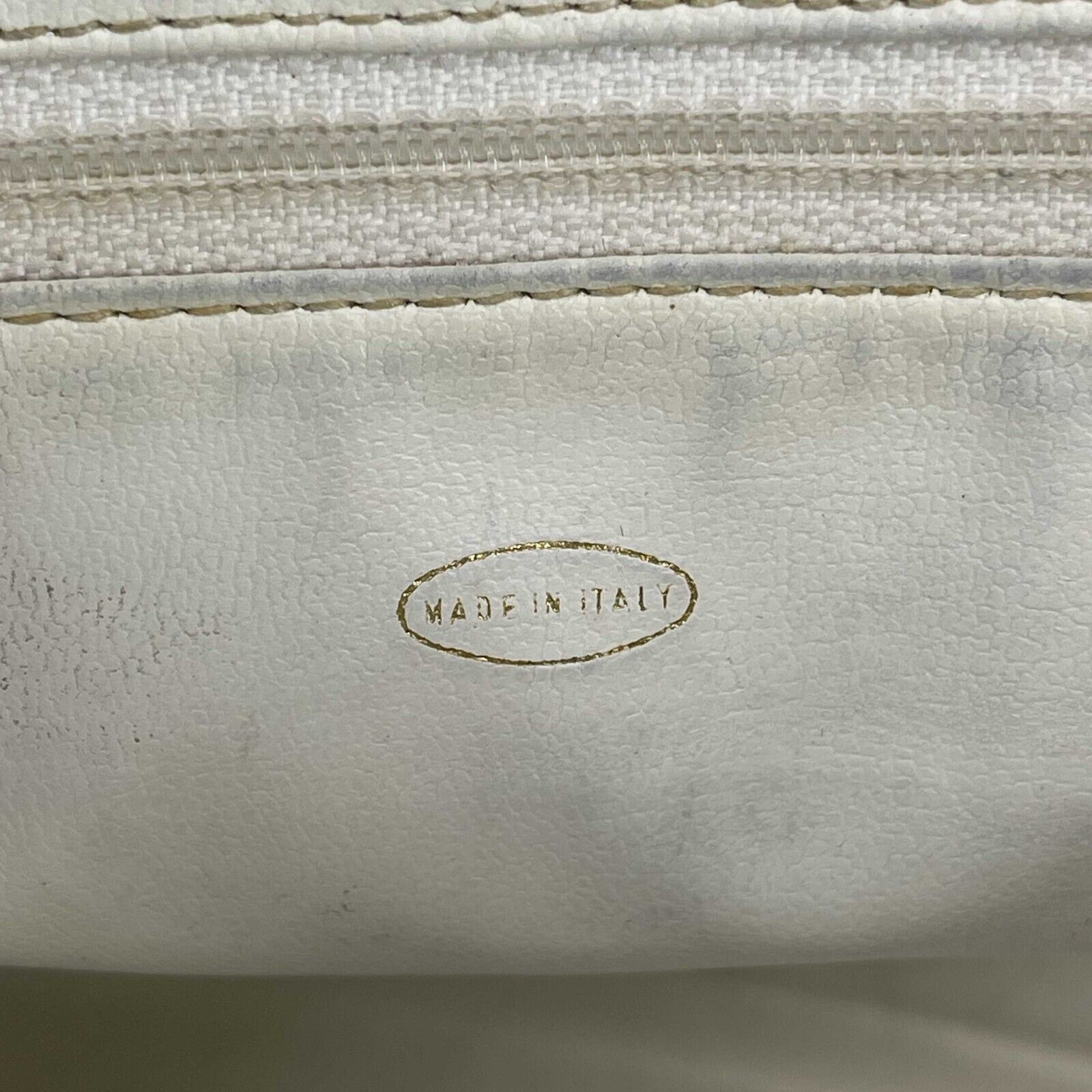 Vintage CHANEL 1994 White Leather Small Chevron Tote Shoulder Bag - Luxury Designer Handbag for Women, Perfect for Everyday Use & Special Occasions