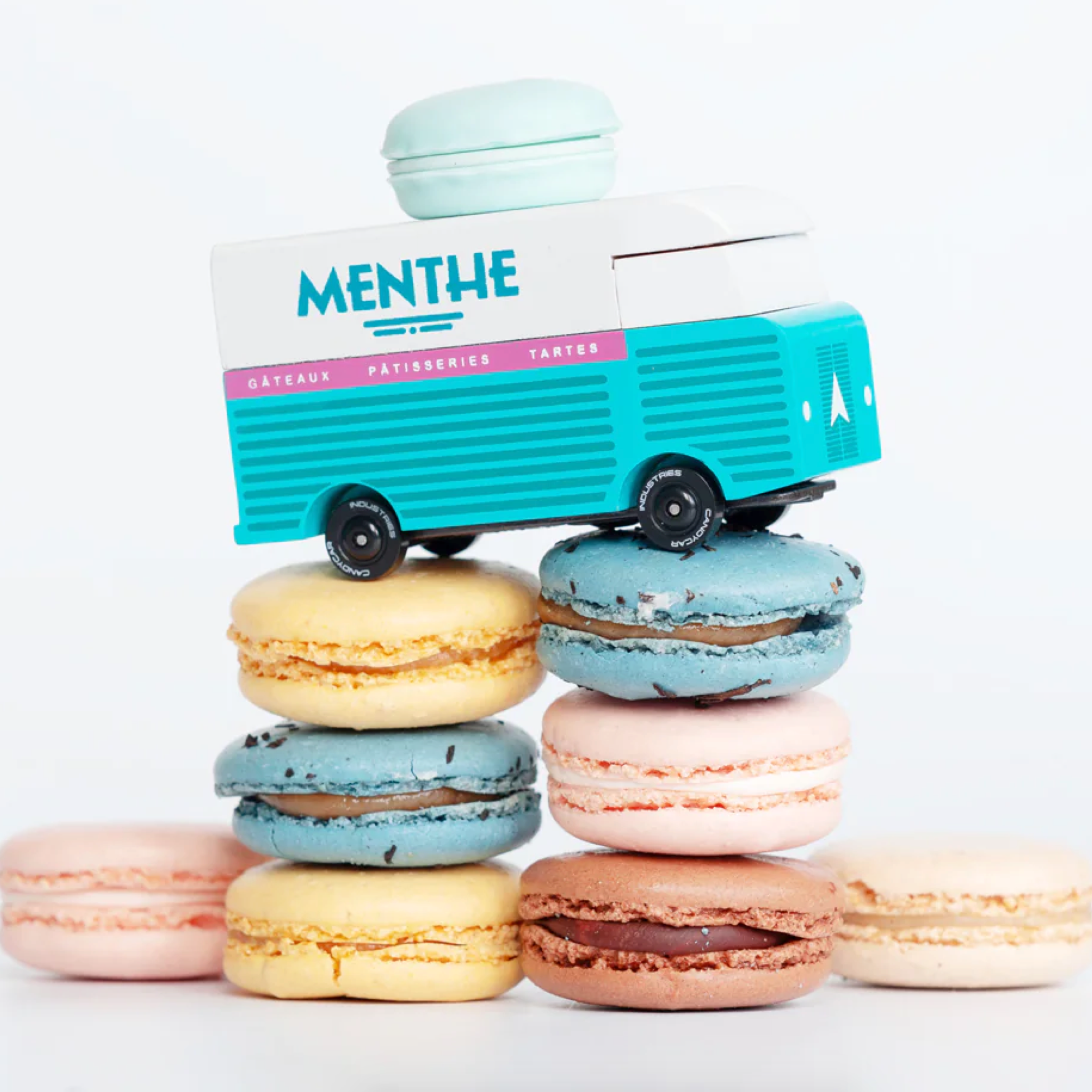 Menthe Macaron Vanilla Scented Candle - Relaxing Aromatherapy for Home, Spa & Office | Long-Lasting Soy Wax Candle for Stress Relief & Mood Enhancement