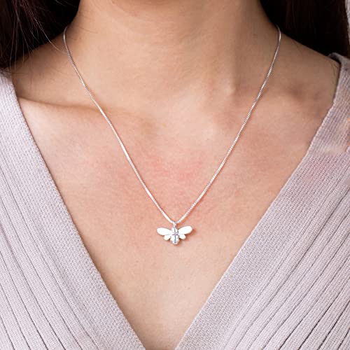 **Elegant Elephant & Butterfly Necklace for Women - Inspirational Jewelry Gift for Cat & Bee Lovers - Perfect for Daily Wear, Birthday & Anniversary Gifts**