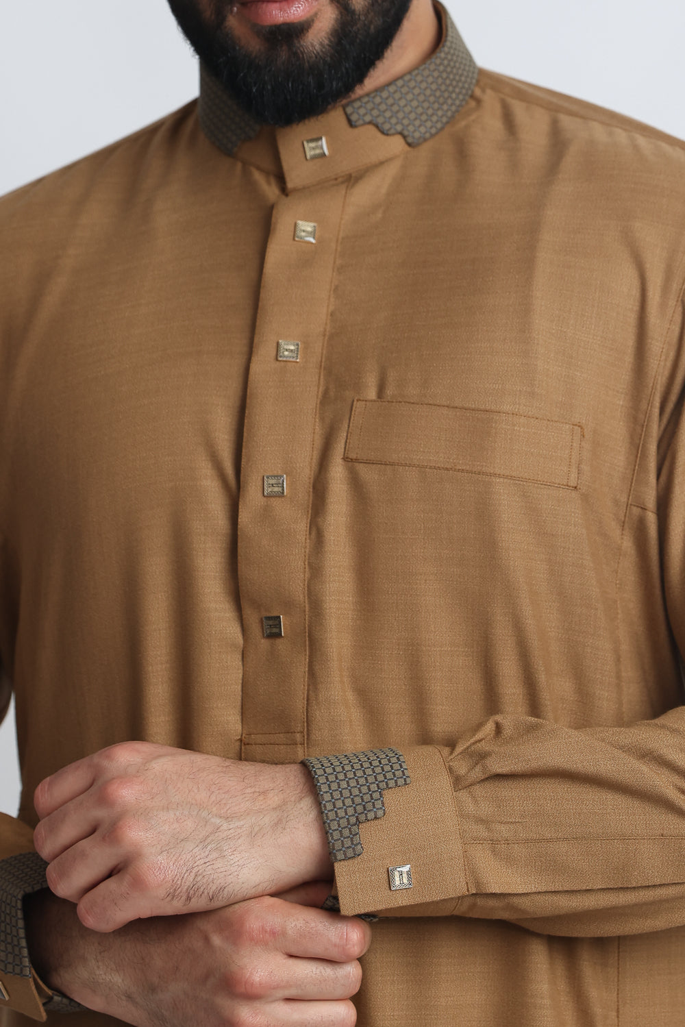J114 Clay Brown Jubba - Traditional Islamic Thobe for Men - Perfect for Prayer, Eid, and Special Occasions