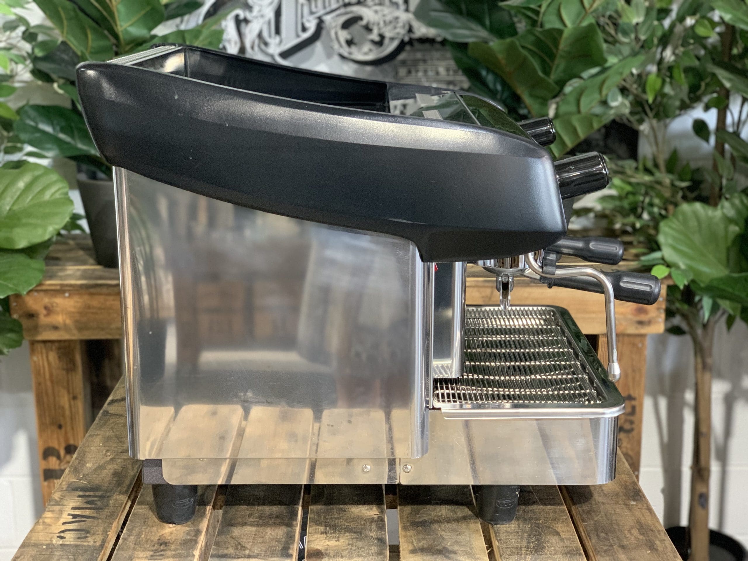 Expobar MegaCrem 2 Group Compact Espresso Machine - Professional Coffee Maker for Cafes, Restaurants & Home Baristas - Perfect for High Volume Brewing & Latte Art