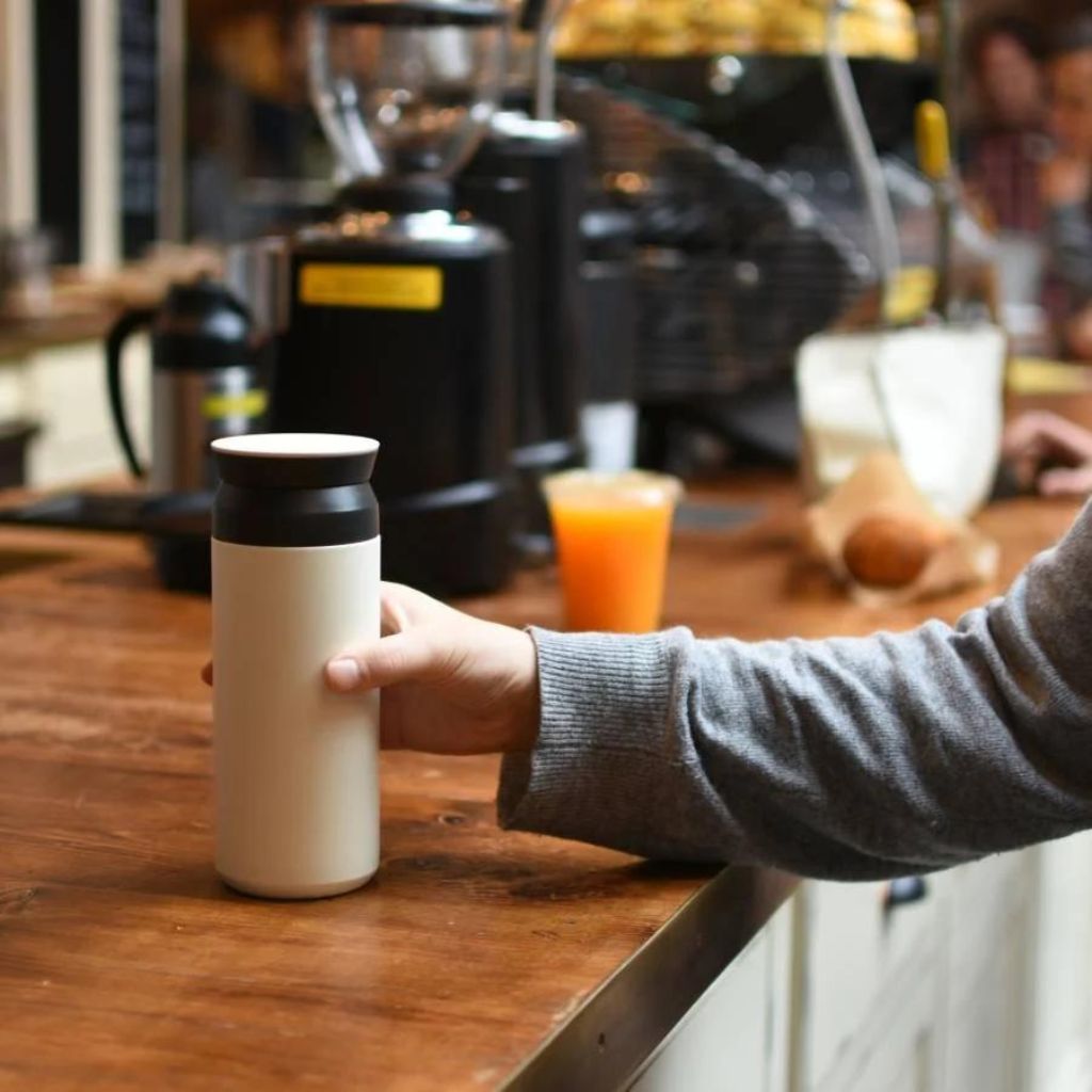 Kinto Travel Tumbler 500ml - Insulated Stainless Steel Water Bottle with Leak-Proof Lid, Perfect for Coffee, Tea & Cold Drinks - Ideal for Commuting, Hiking & Office Use