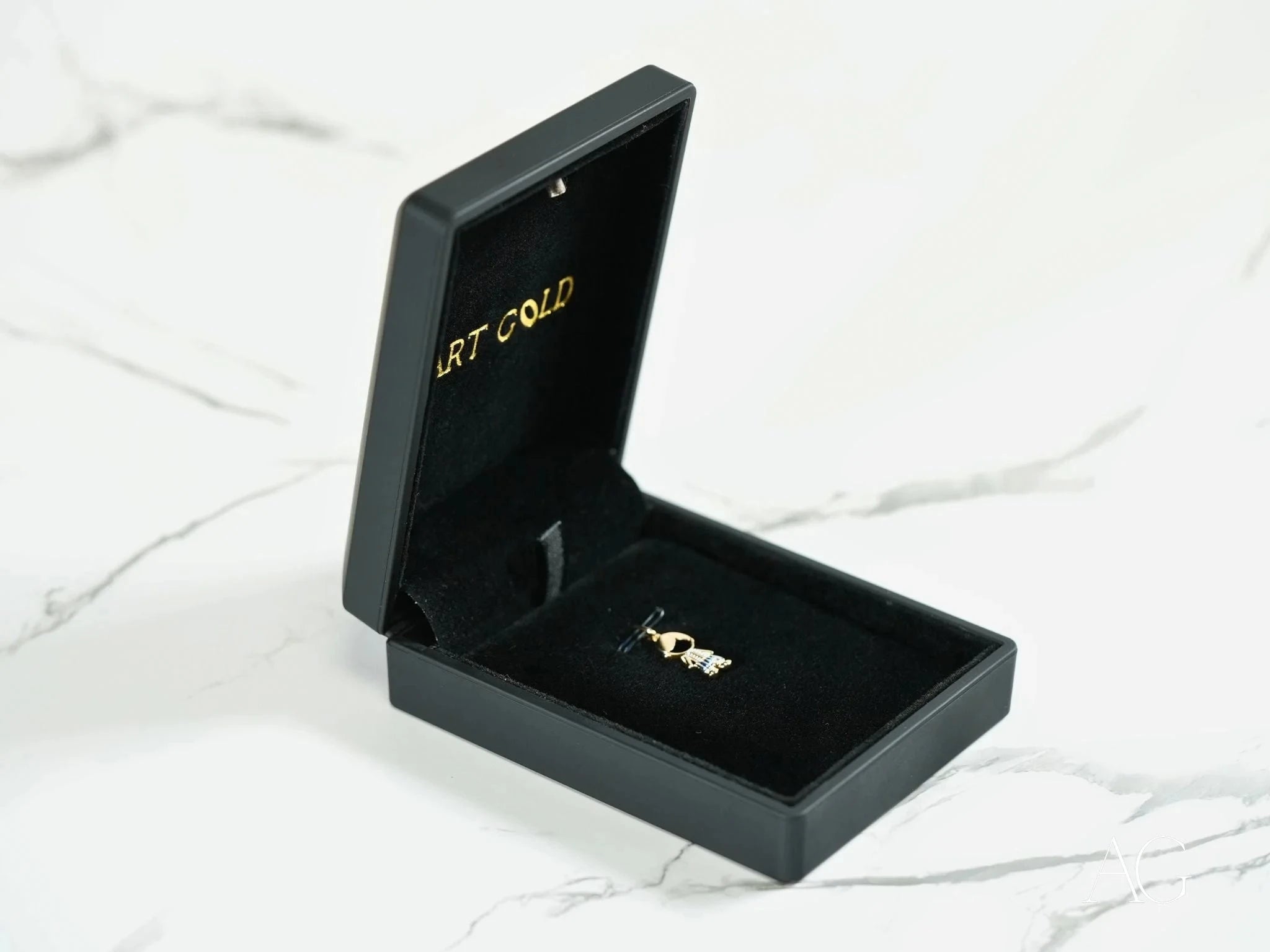 18K Gold Boy or Girl Pendant Necklace - Timeless Charm Jewelry for Kids & Babies - Perfect for Christening, Birthday Gifts & Special Occasions