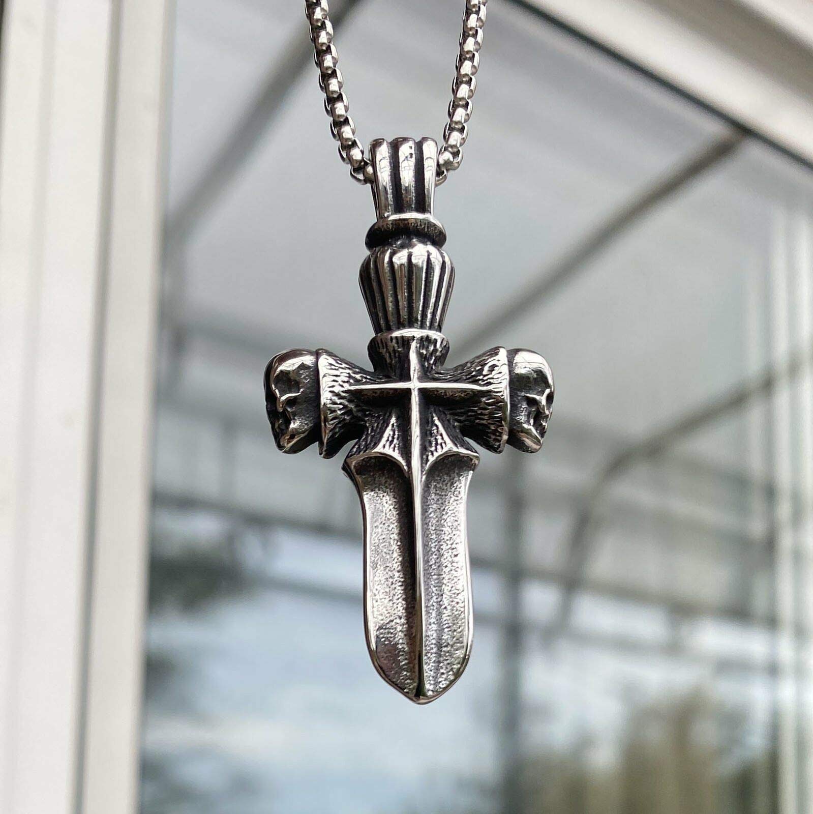 Gothic Biker Skull Cross Pendant Necklace for Men & Women - Stainless Steel Gothic Jewelry with 25