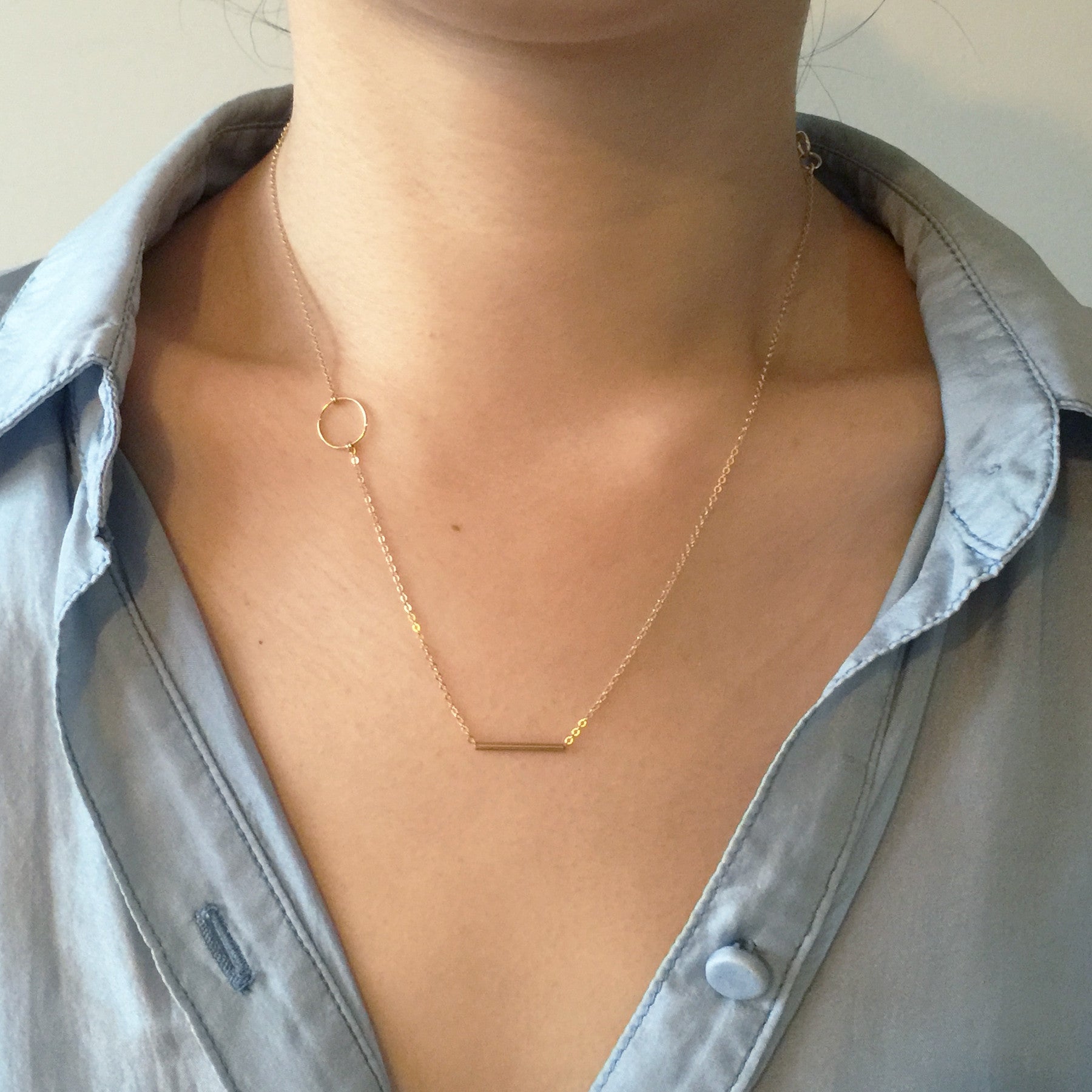 Elegant Circle and Bar Necklace for Women - Minimalist Gold Pendant Jewelry Gift for Her - Perfect for Everyday Wear, Date Nights & Special Occasions
