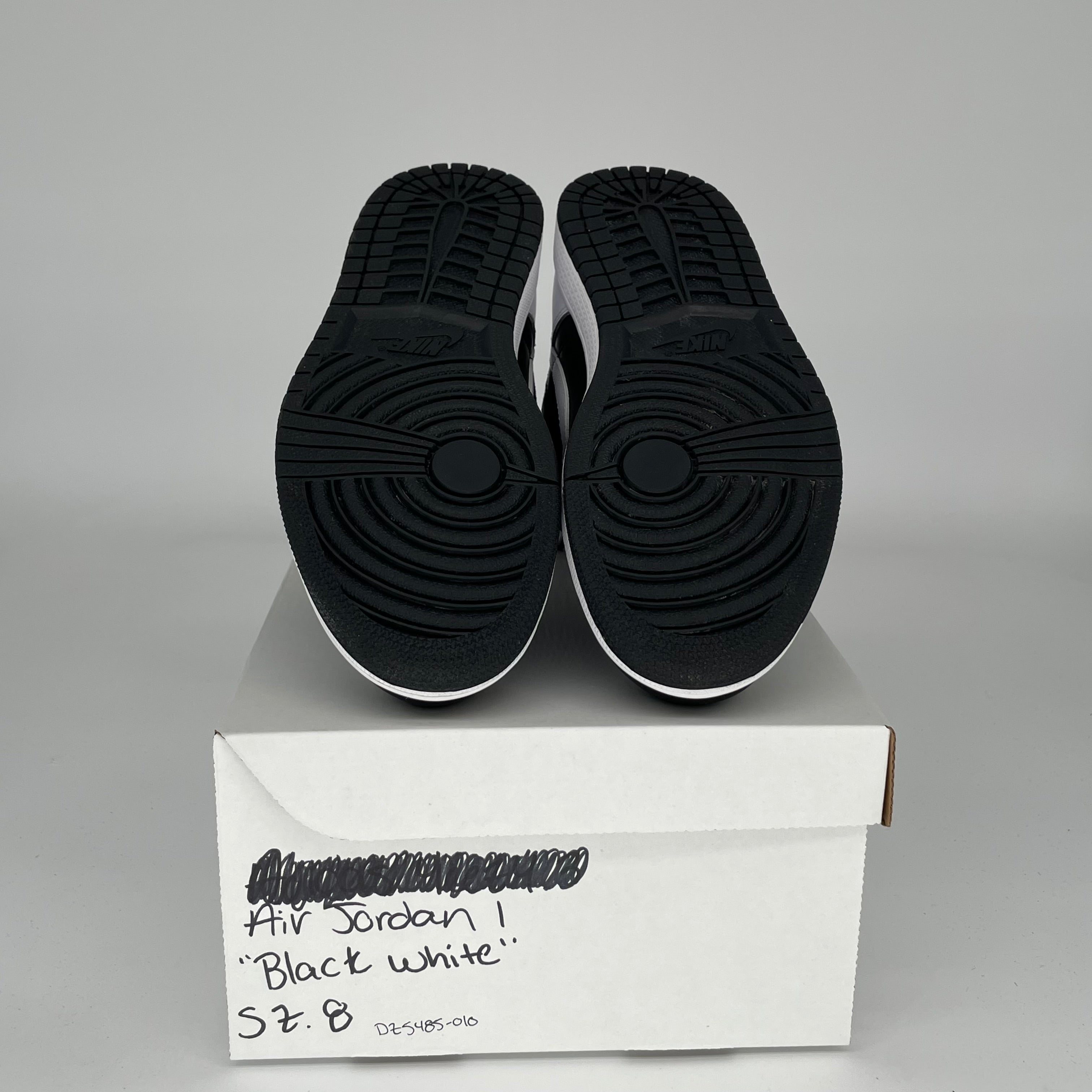 Original Air Jordan 1 Retro High OG 'Black White' Men's Basketball Shoes - Size 8 (DZ5485-010) | Classic Sneakers for Streetwear, Casual & Basketball Performance