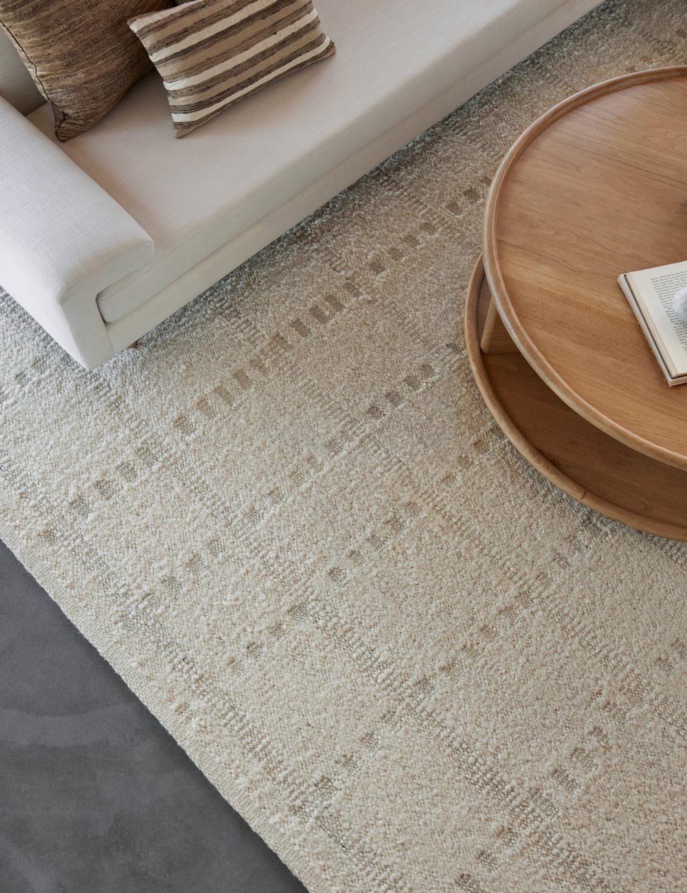 Handwoven Wool Rug - Soft & Durable, Perfect for Living Room, Bedroom, or Office Decor - Eco-Friendly & Stylish Home Accent