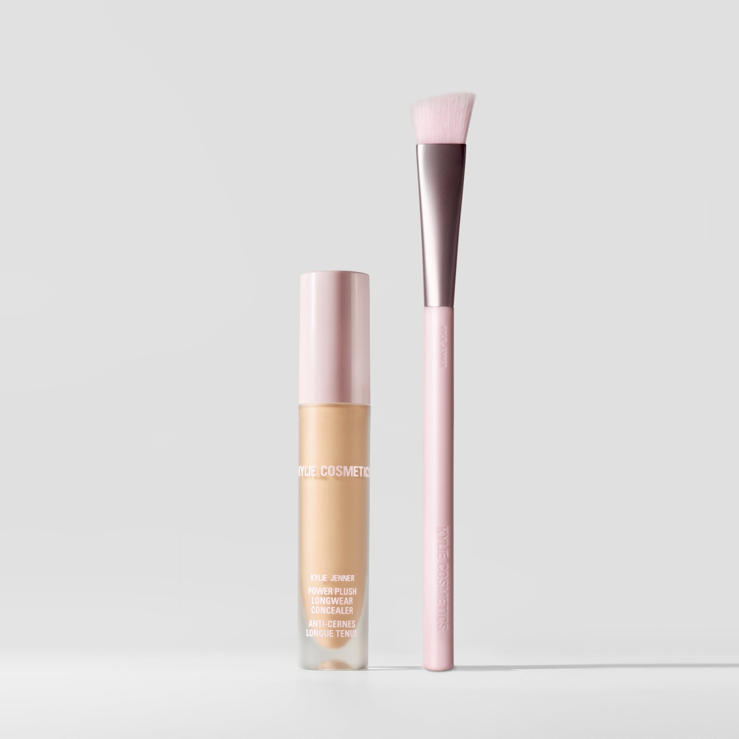 Power Plush Concealer & Brush Duo - Full Coverage Makeup Set for Dark Circles & Blemishes - Perfect for Everyday Wear & Professional Makeup Artists
