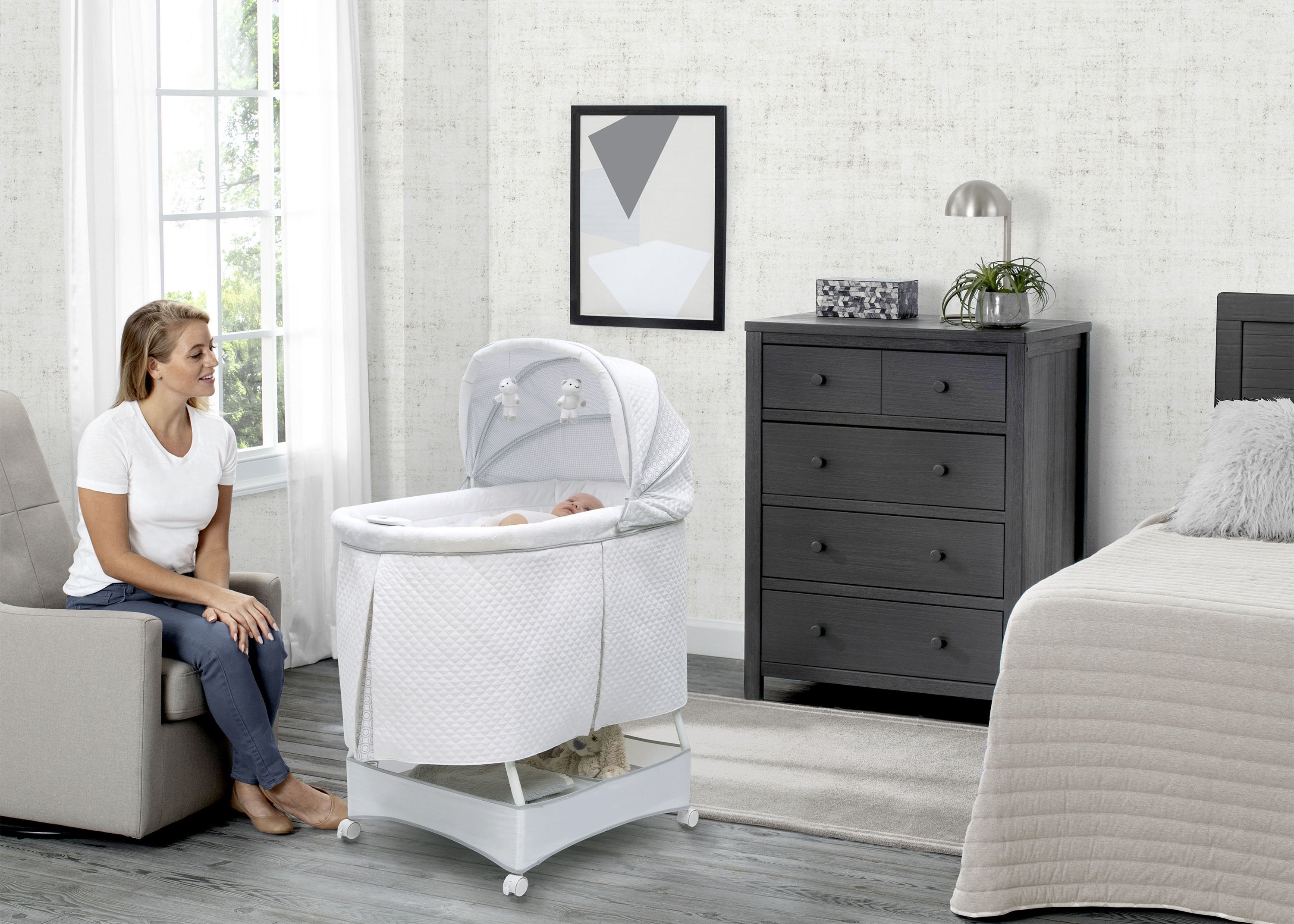 Beautyrest™ Silent Auto Gliding Lux Bassinet - Premium Baby Crib with Soothing Motion & Noise Reduction | Perfect for Nursery, Bedroom & Travel | Gentle Sleep Solution for Newborns & Infants