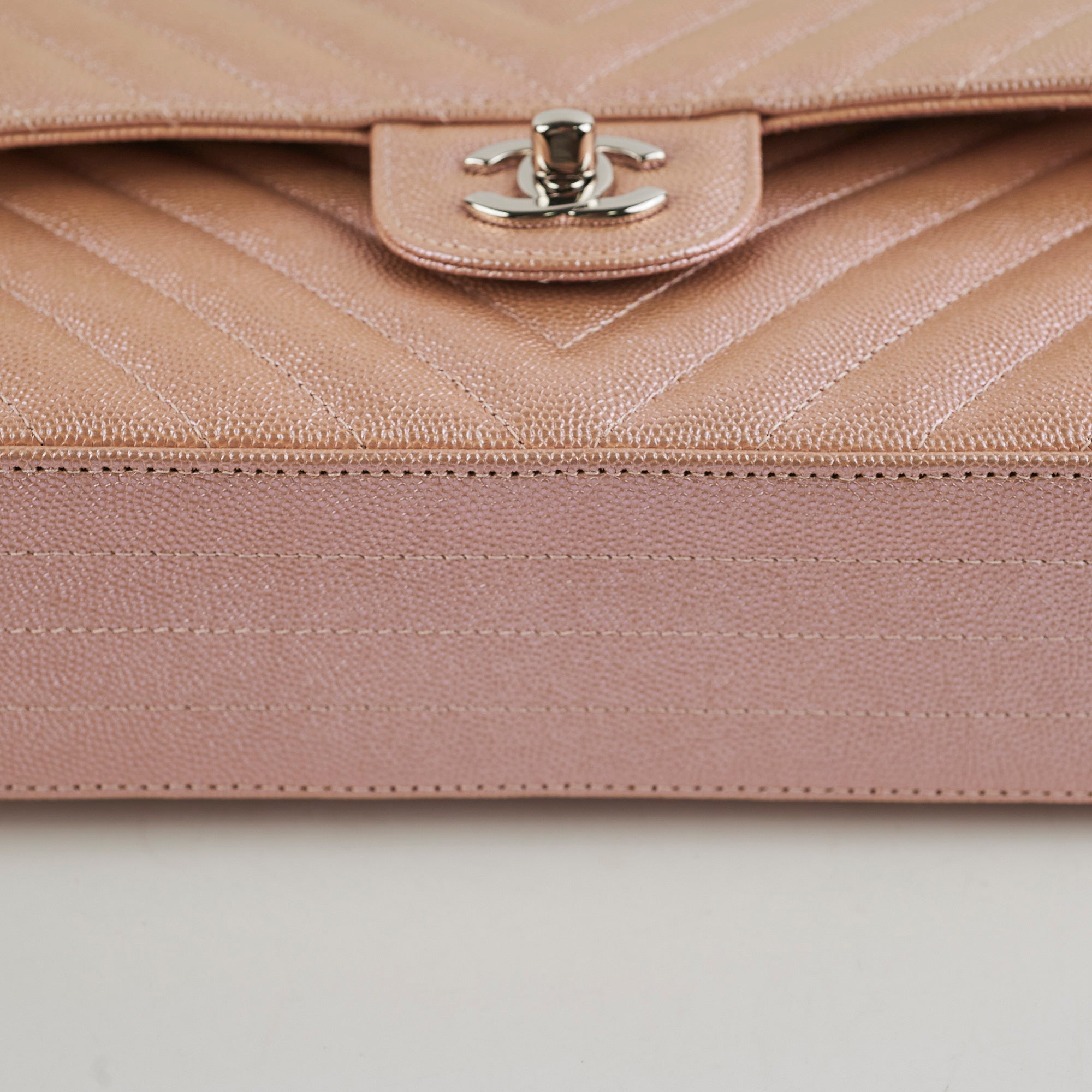 Chanel Medium Classic Double Flap Bag in Iridescent Rose Gold - 18B Collection | Luxury Handbag for Women, Evening Parties & Special Occasions