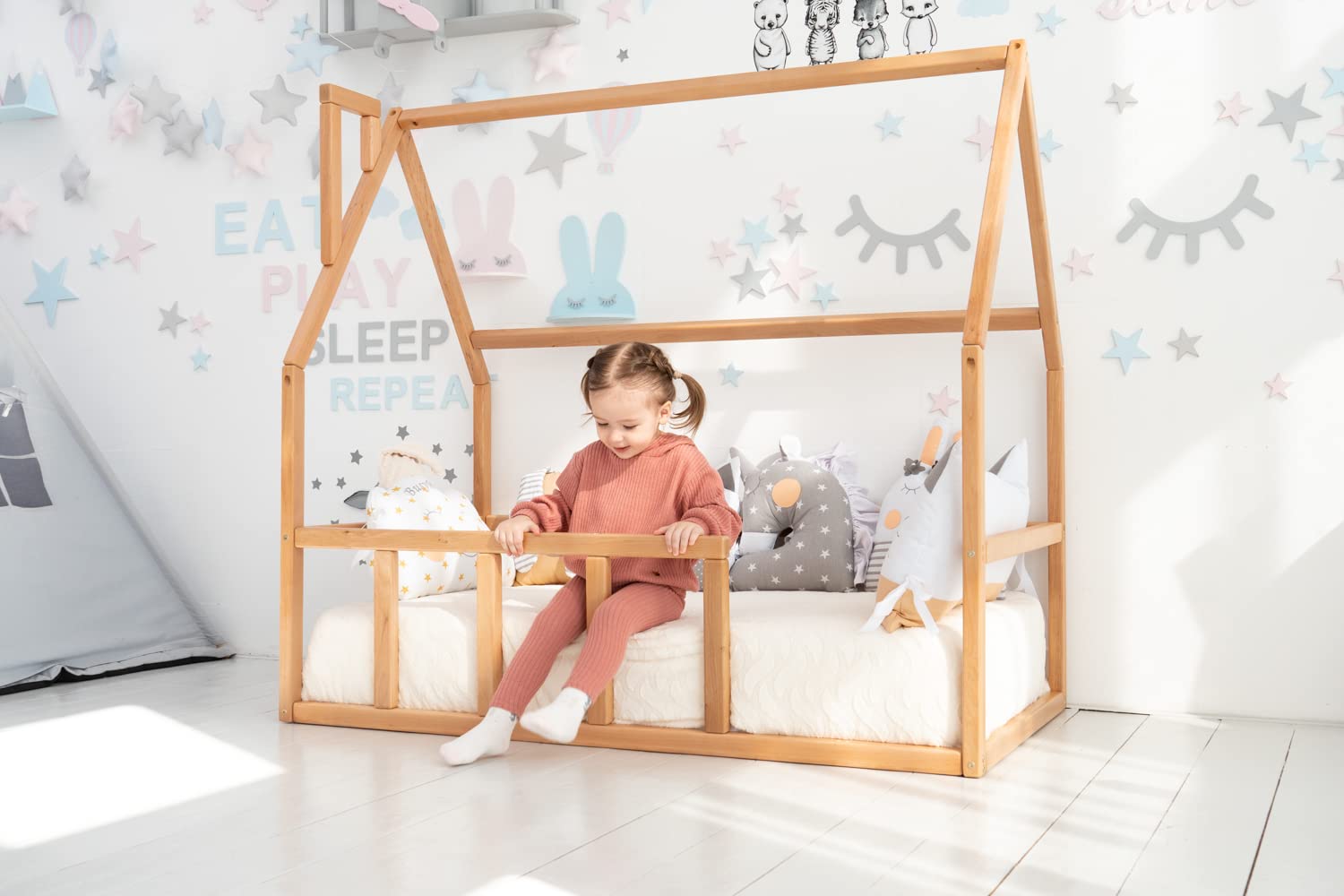 Montessori Toddler Floor Bed with Rails - Twin/Full/Queen/King Size - Kids Bedroom Furniture for Sweet House
