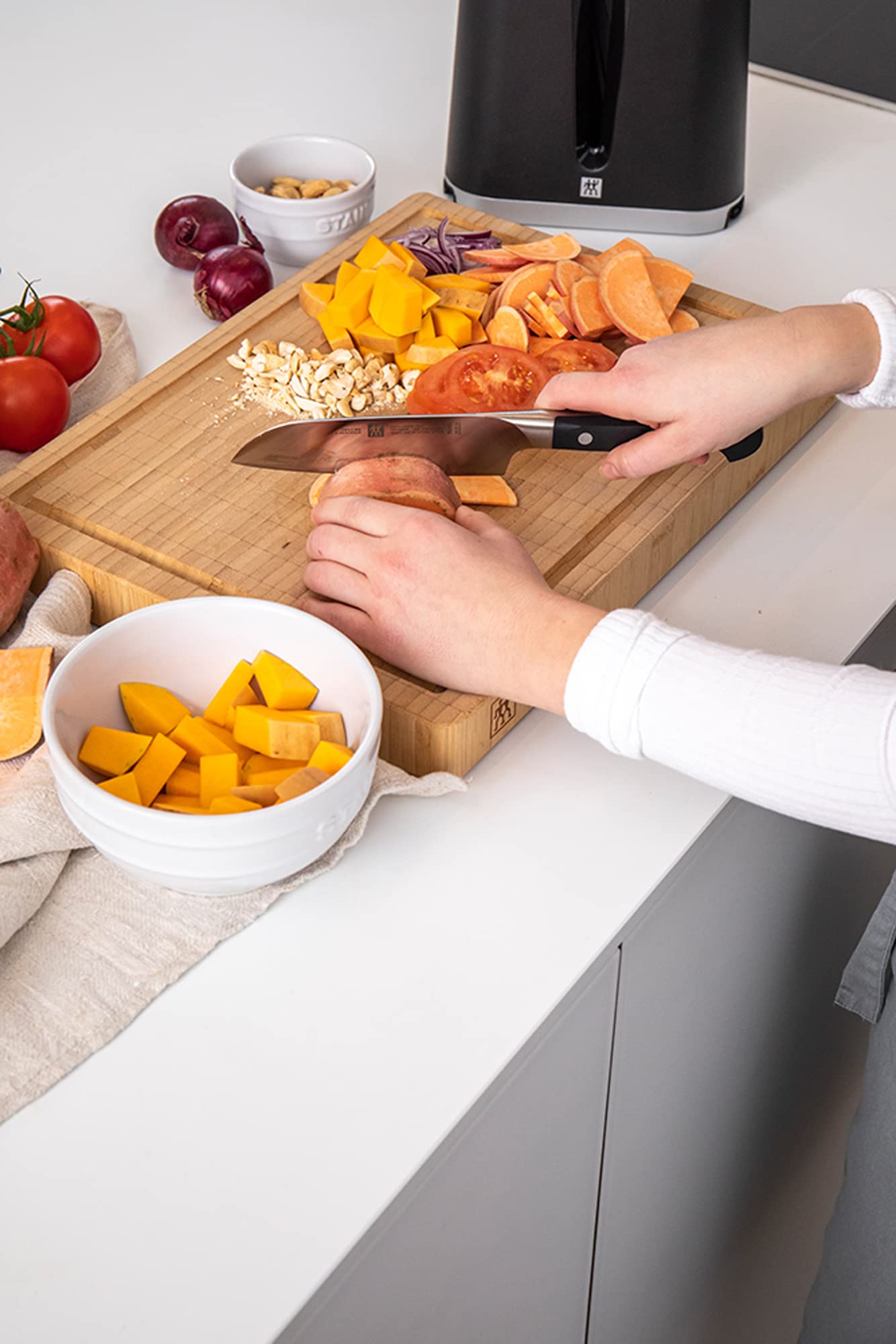 HENCKELS Premium 2-Piece Knife Set - High-Quality Kitchen Knives for Professional Chefs & Home Cooking - Perfect for Slicing, Dicing & Meal Prep