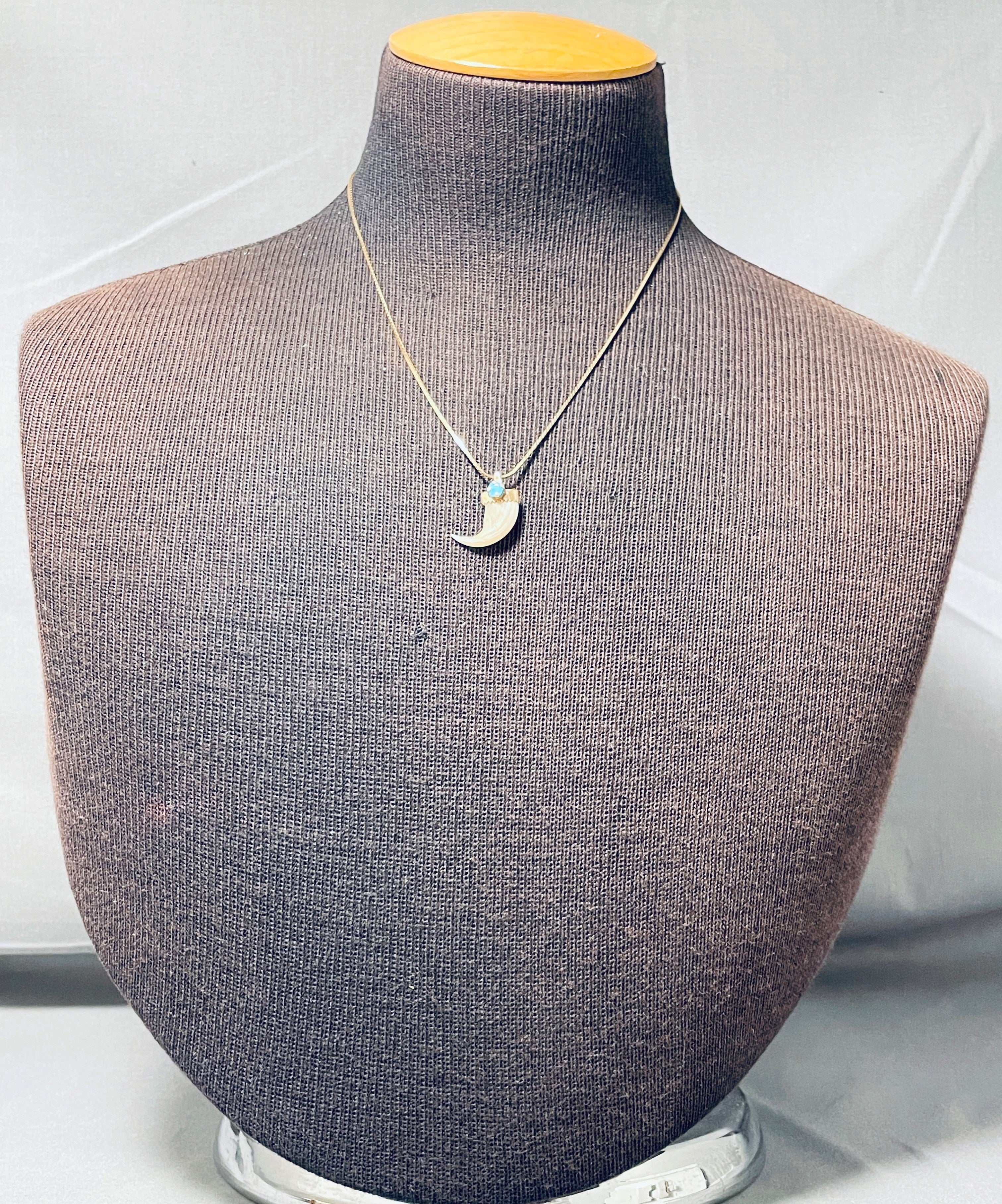 14K Gold Vintage Native American Navajo Turquoise Necklace - Handmade Southwest Jewelry for Women - Perfect for Boho, Festival & Everyday Wear