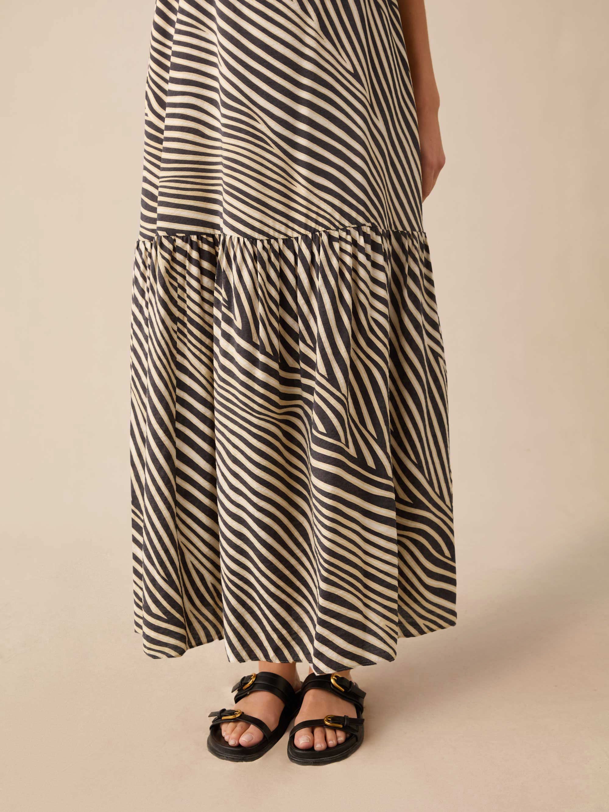 Stylish Neutral Animal Print Tiered Maxi Dress for Women - Boho Chic Flowy Long Dress for Summer, Beach, Vacation & Casual Outings