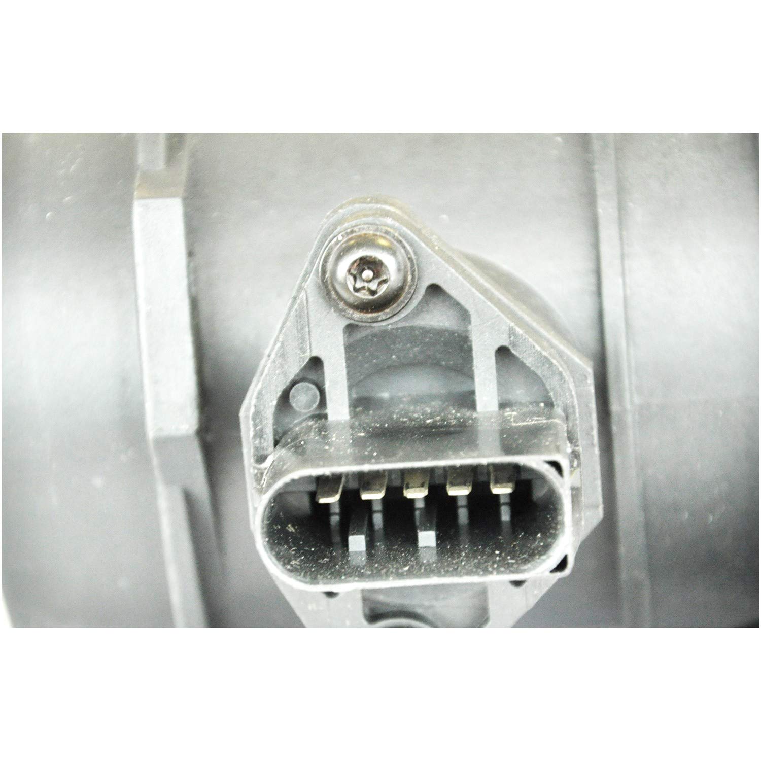 Spectra Premium MA132 Mass Air Flow Sensor with Housing - High Performance Air Flow Meter for Cars & Trucks - Compatible with Multiple Vehicle Models - Ideal for Engine Tuning & Performance Upgrades