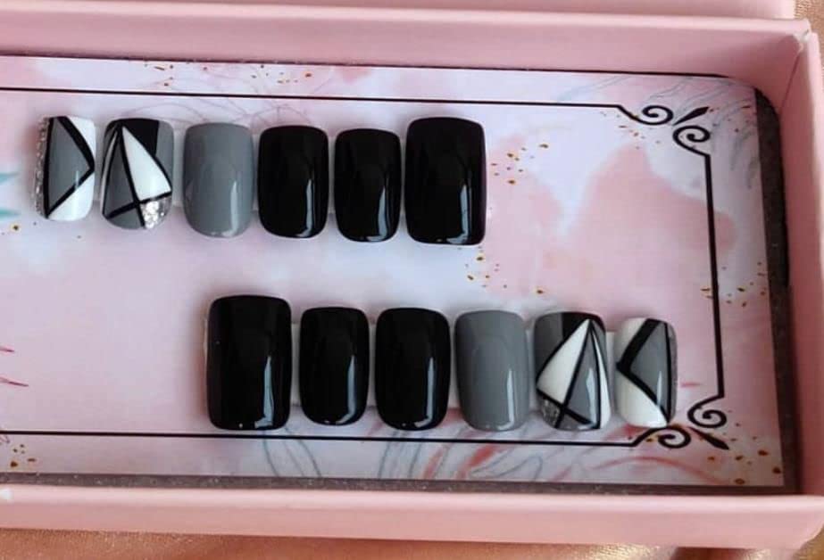 Press On Nails - False Nails with Glue - Long Lasting Artificial Nails for Women - Full Cover Fake Nails for Manicure, Parties, Weddings & Special Occasions