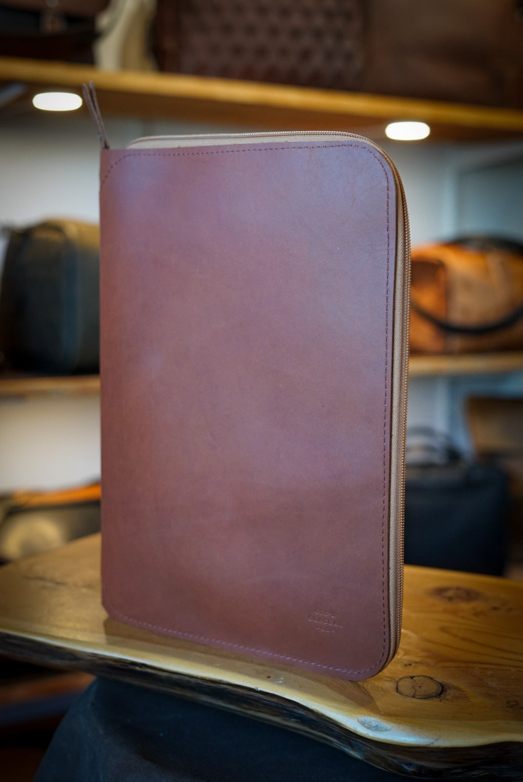 Premium Two-Tone Leather Padfolio - Canyon Tan & Timberjack Cedar - Professional Business Portfolio for Meetings, Presentations & Office Use