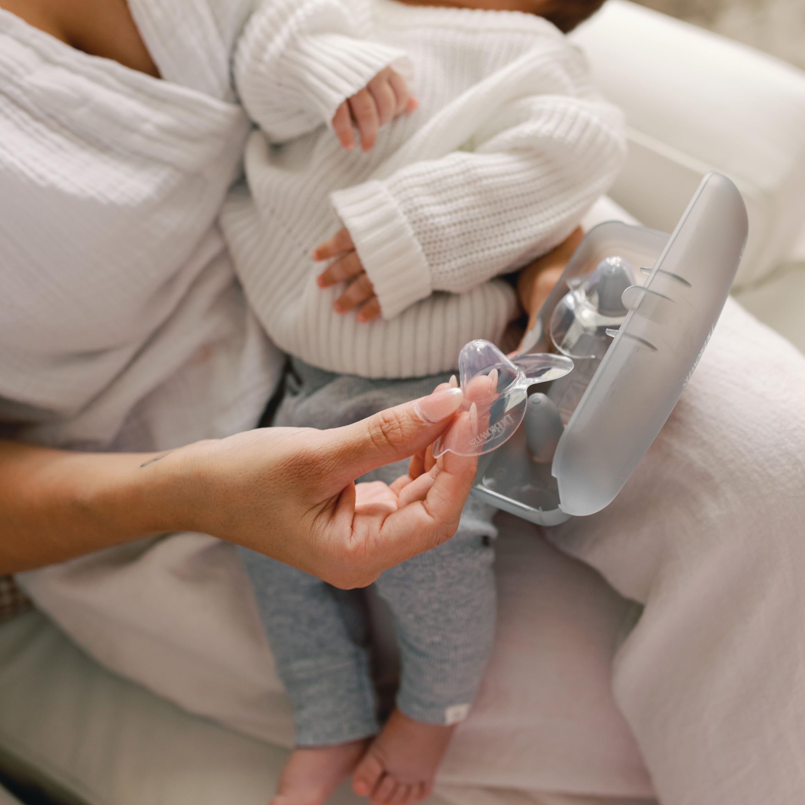 **Dr. Brown's Butterfly Breastfeeding Nipple Shields – Size 2 (24mm) for Sore, Flat, or Inverted Nipples – Helps with Latching Difficulties – Includes Microwave Sterilizer Carrying Case – Perfect for Nursing Moms at Home or On-the-Go**