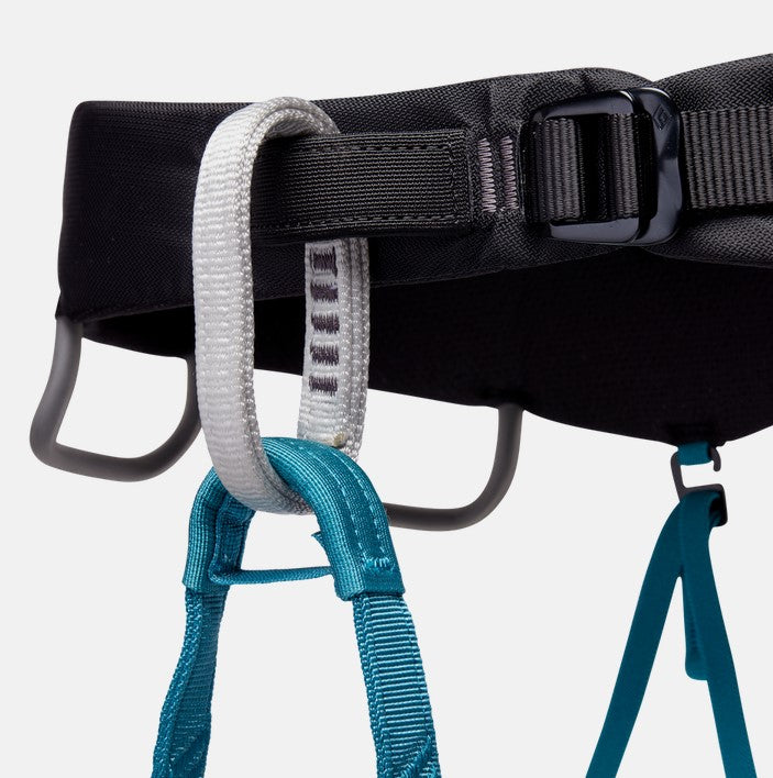 Black Diamond Momentum Harness for Women - Rock Climbing Gear - Lightweight & Adjustable Climbing Harness for Indoor & Outdoor Climbing, Bouldering, and Gym Training