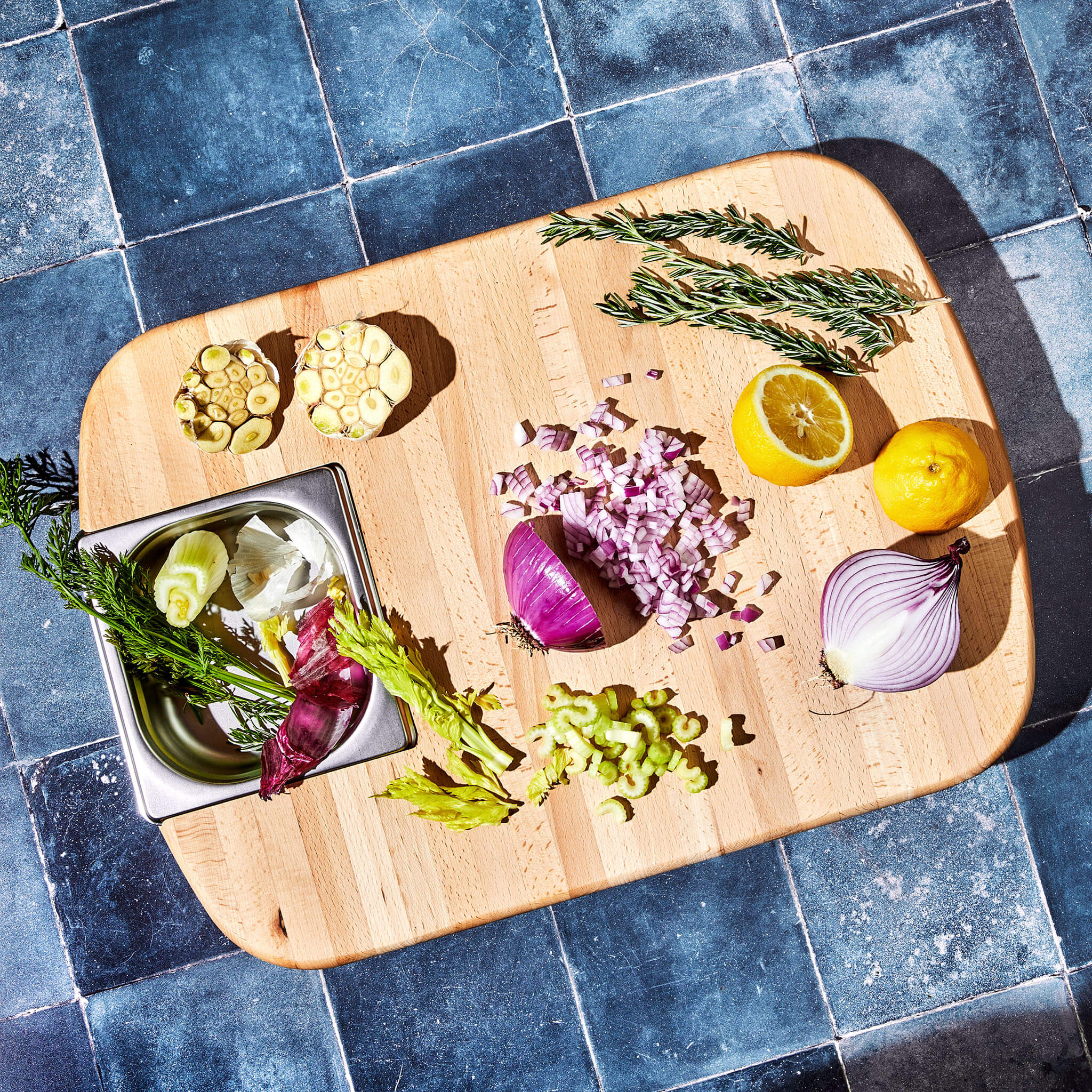 HexClad Hybrid Cutting Board - Non-Slip, Dishwasher Safe, Durable for Kitchen & BBQ - Perfect for Chopping, Slicing & Meal Prep