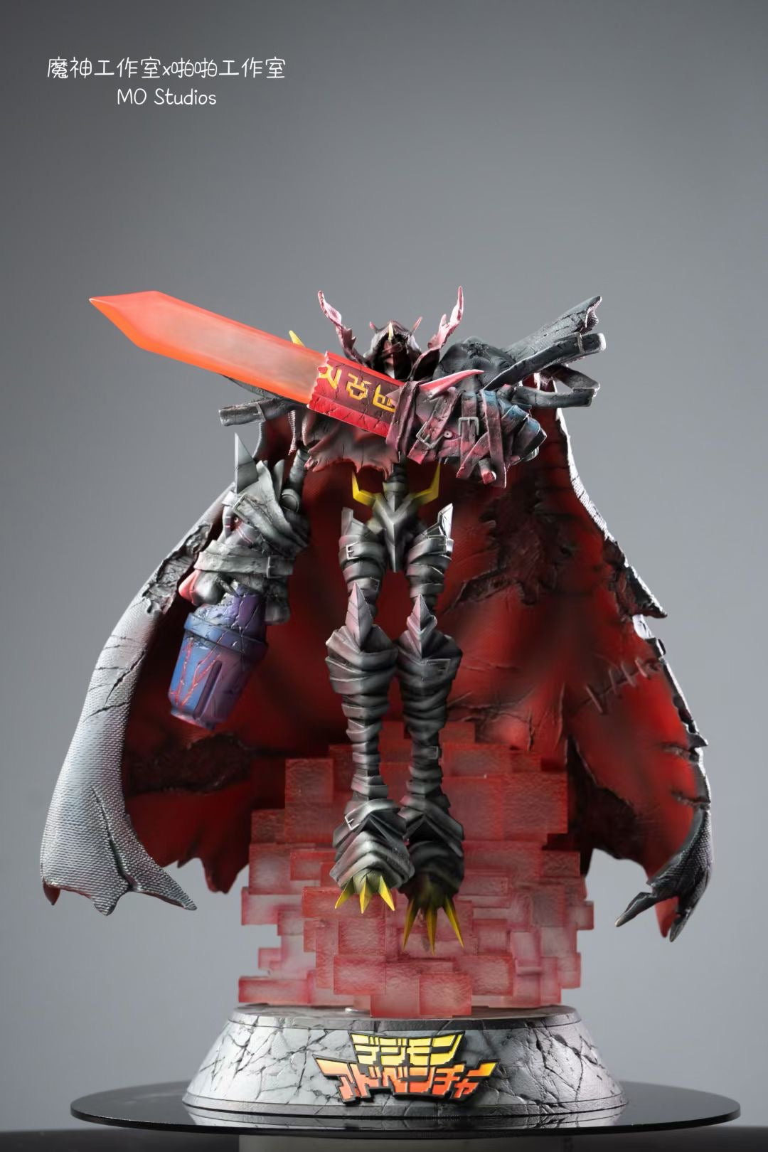 MO Studio x PaPa Studio Omegamon Zwart Damaged Version - Limited Edition Collectible Figure for Anime Fans and Digimon Collectors | Perfect for Display, Gifts, and Gaming Setups