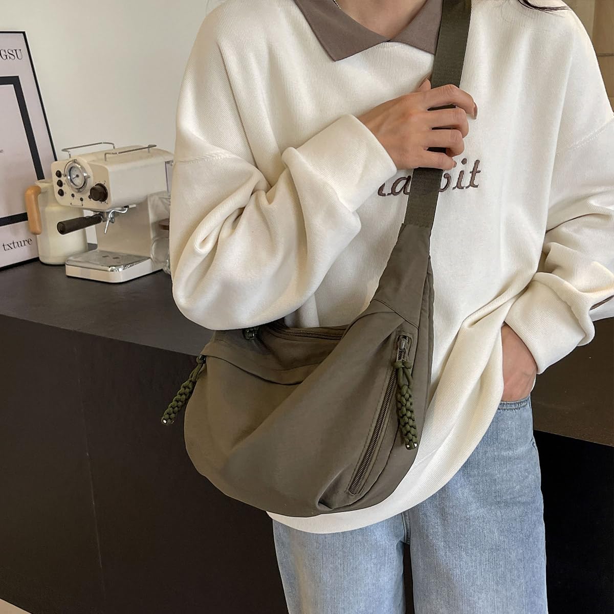 Stylish Nylon Crossbody Bags for Women & Men - Lightweight Travel Purse, Shoulder Bag, Messenger Tote - Perfect for Daily Commute, Shopping & Weekend Getaways