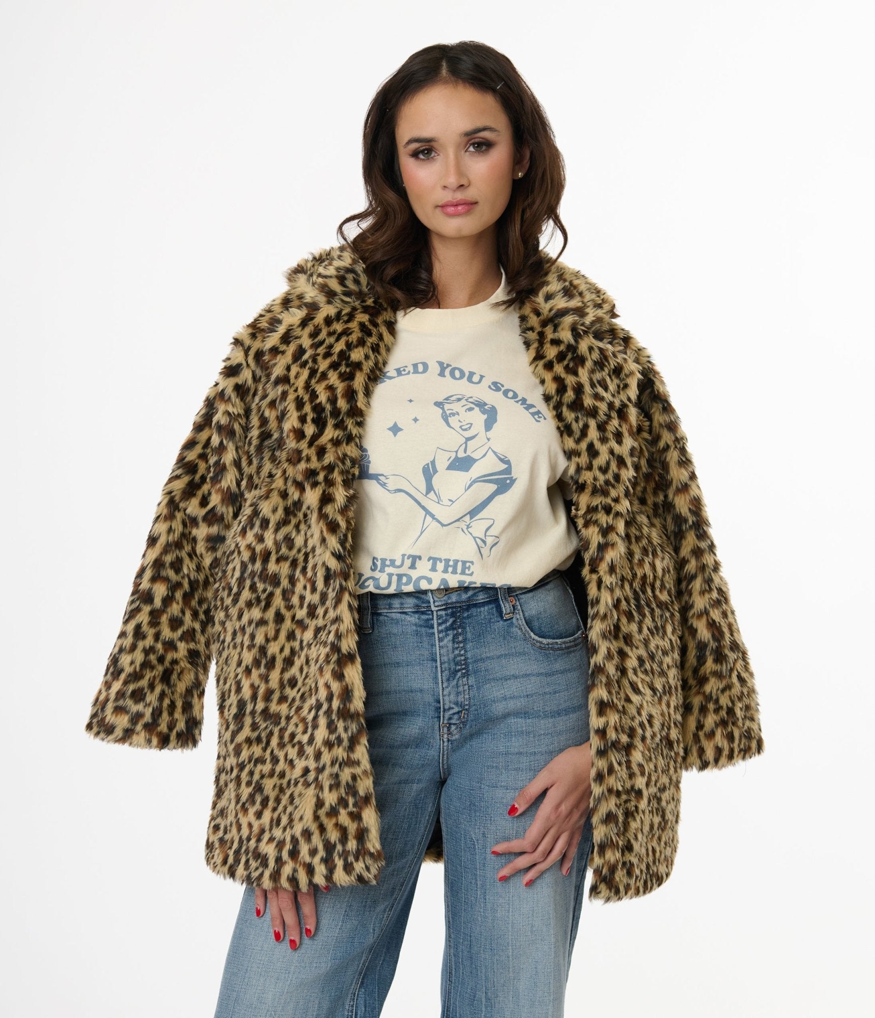 Faux Fur Leopard Print Jacket for Women - Cozy Winter Coat with Hood, Fashionable Animal Print Outerwear for Casual Outings & Street Style