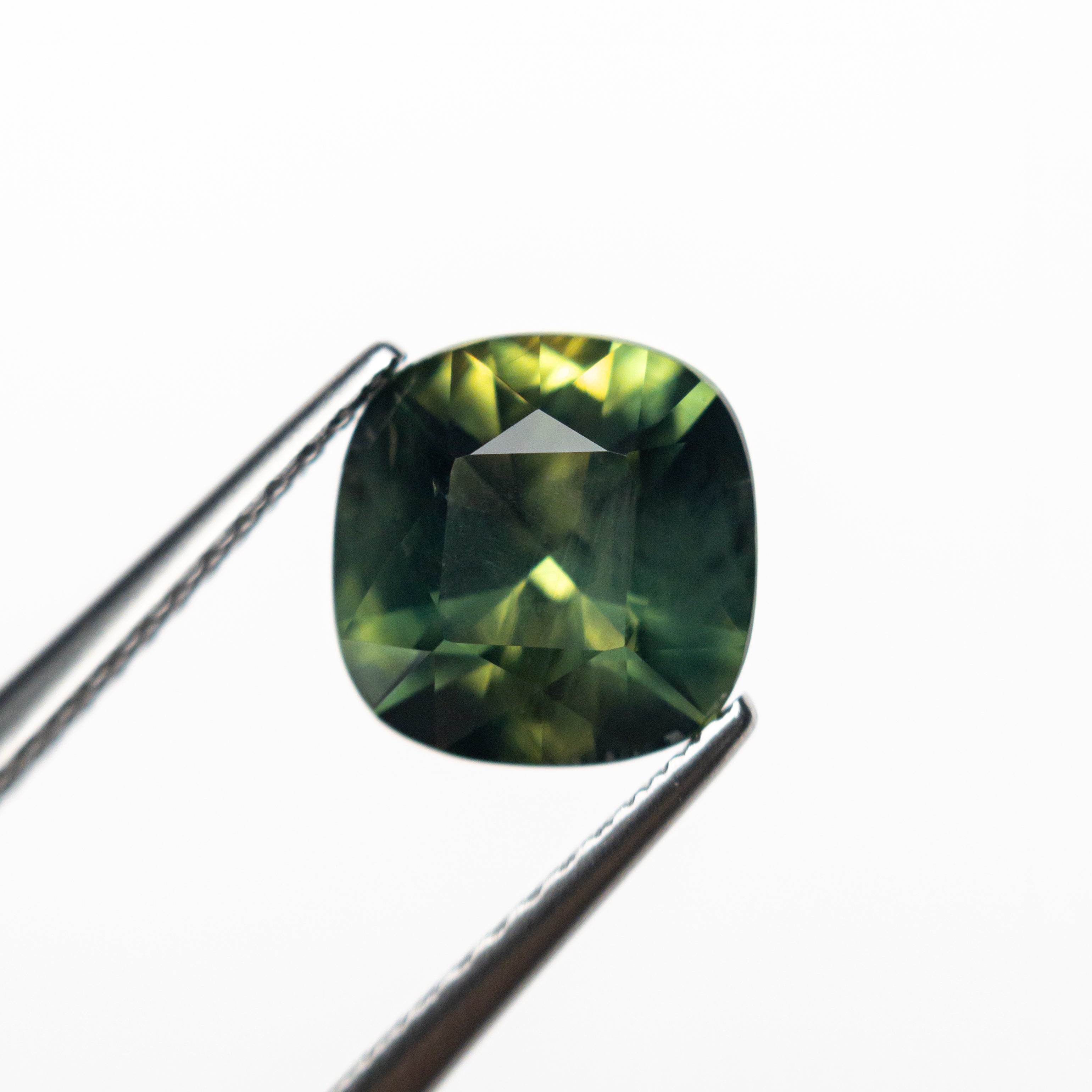 2.25ct Cushion Cut Blue Sapphire Gemstone - 7.86x7.68x4.89mm Natural Loose Stone for Engagement Rings & Jewelry Making
