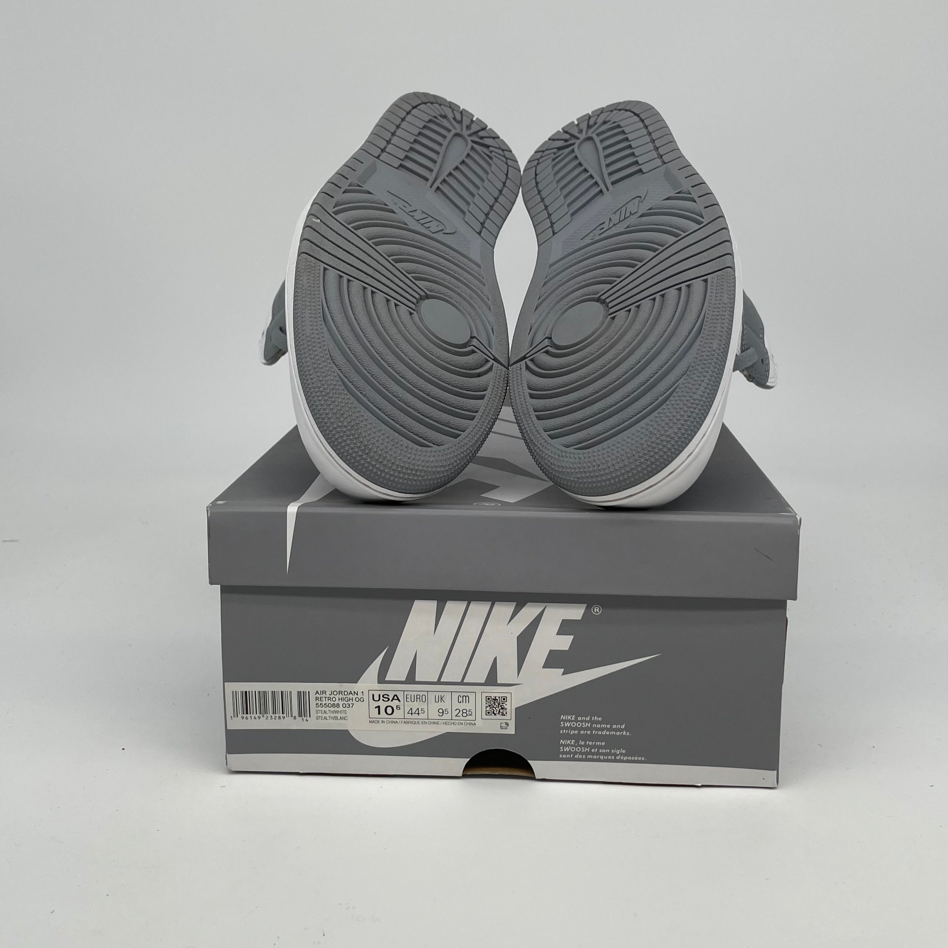 Air Jordan 1 Stealth Men's Basketball Shoes Size 10.5 (555088-037) - Retro High-Top Sneakers for Streetwear & Casual Style