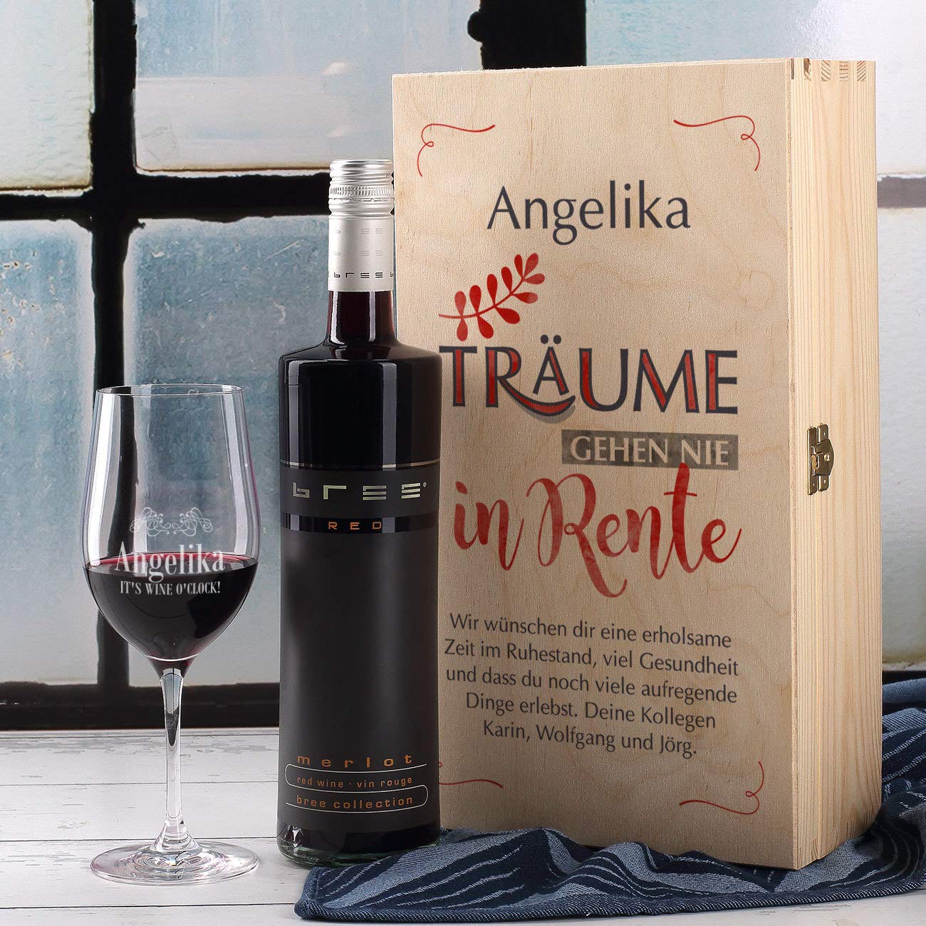 Herz & Heim® Retirement Gift Set with BREE Wine Selection & Personalized Engraved Leonardo Wine Glass - Perfect for Retirement Parties, Farewell Gifts & Special Occasions