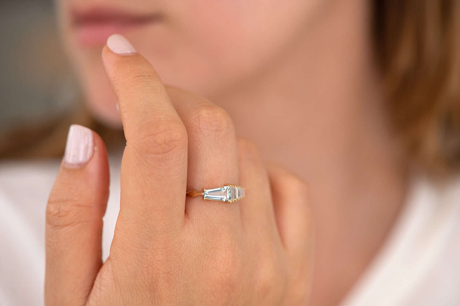 Exquisite Aquamarine Engagement Ring with Gradient Diamonds - Perfect for Proposals, Weddings & Anniversary Gifts