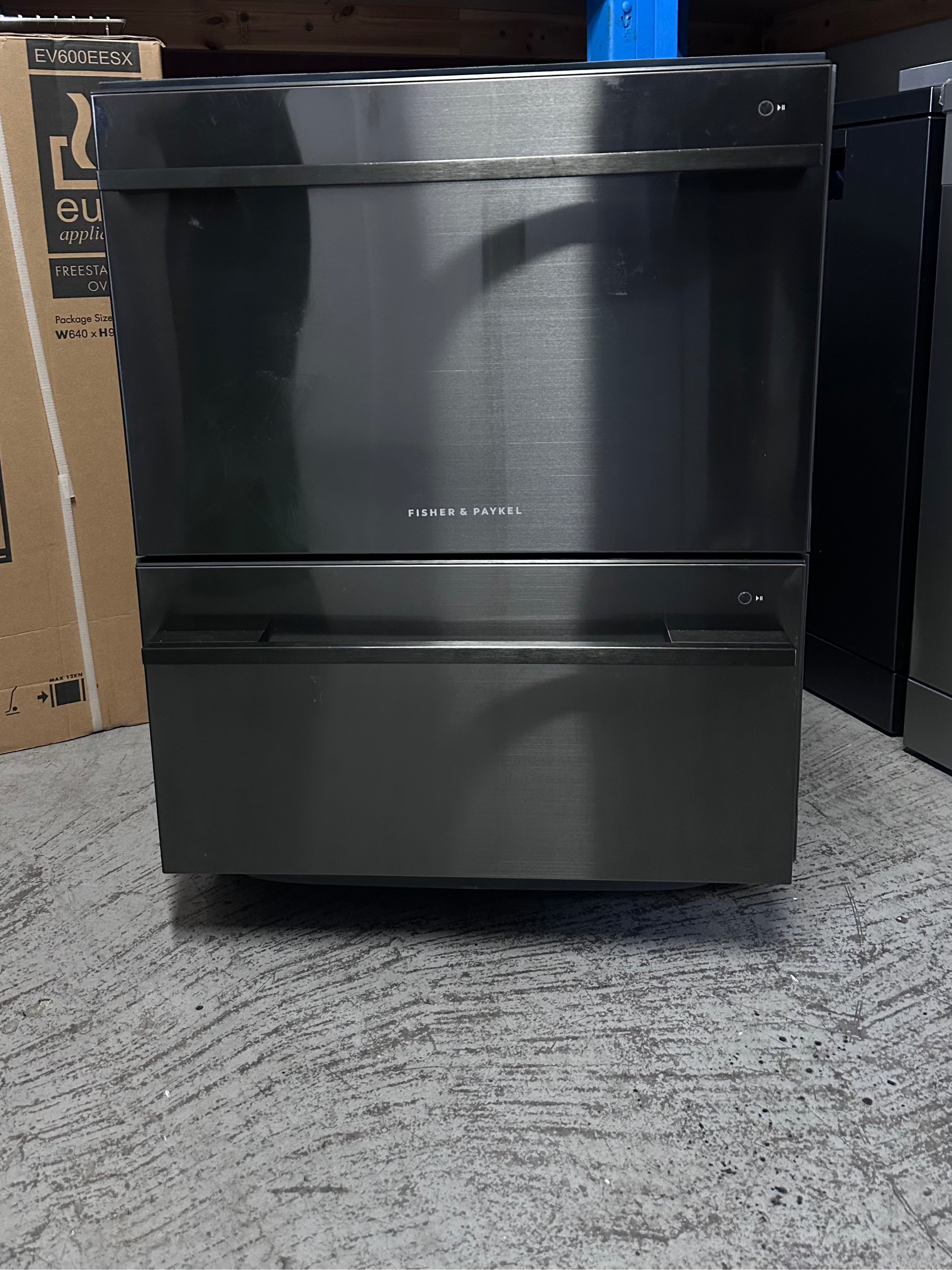 Fisher & Paykel Series 9 Contemporary Double DishDrawer Dishwasher - Black Steel [Factory Second] | Space-Saving Luxury Dishwasher for Modern Kitchens & Open-Plan Homes