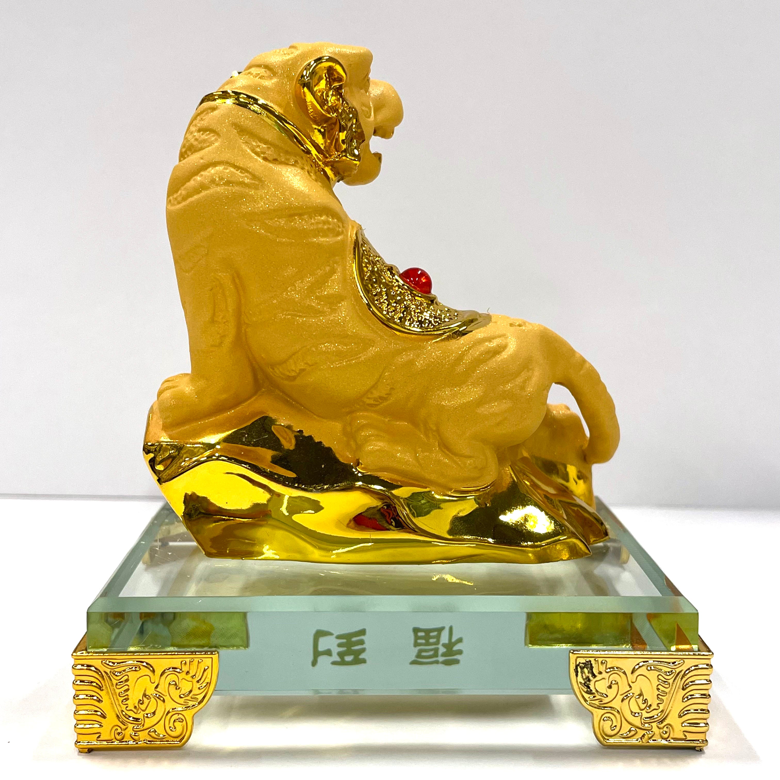Chinese New Year Zodiac Glass Figurine - Tiger Collectible for Home Decor, Gift & Feng Shui | Perfect for Lunar New Year Celebrations, Office Display & Asian Culture Enthusiasts