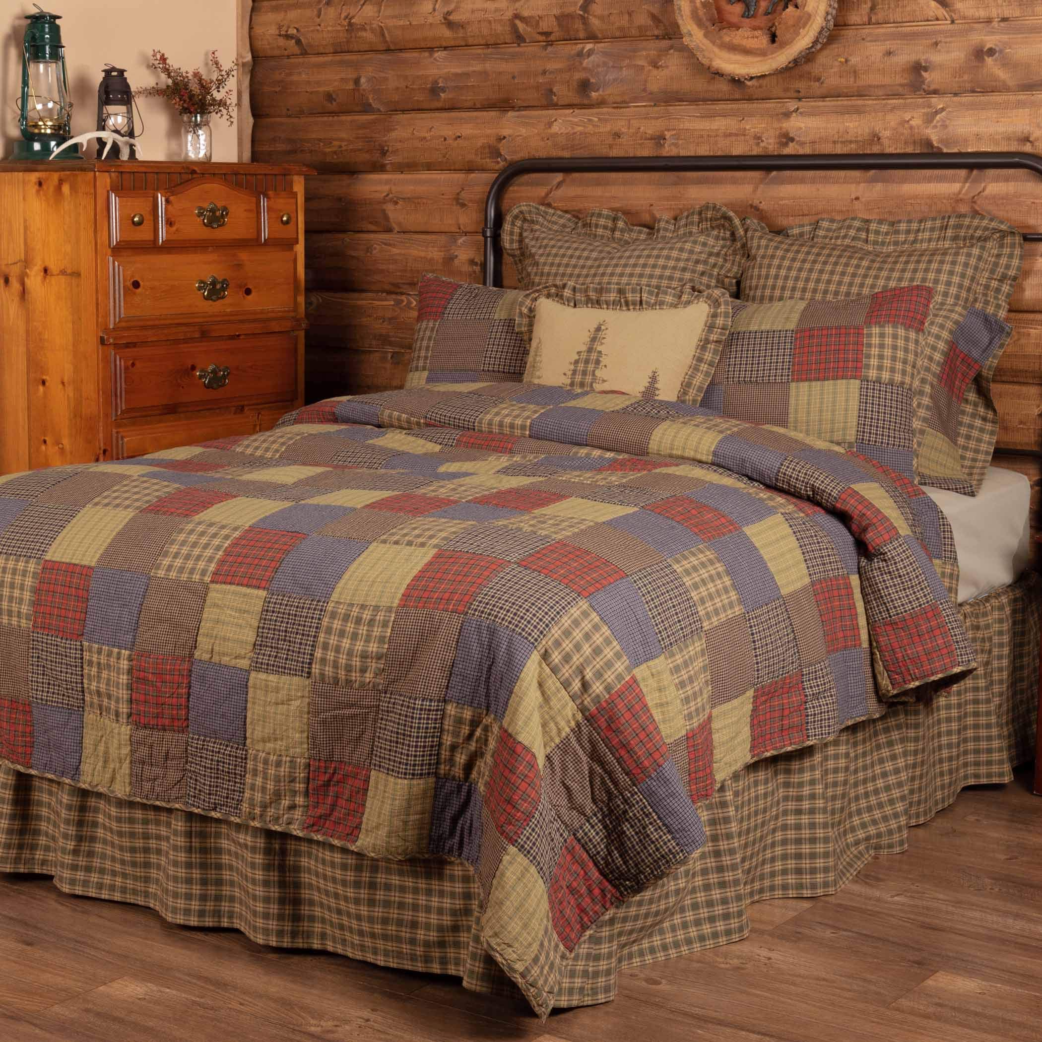 VHC Brands Cedar Ridge King Quilt Set - 105