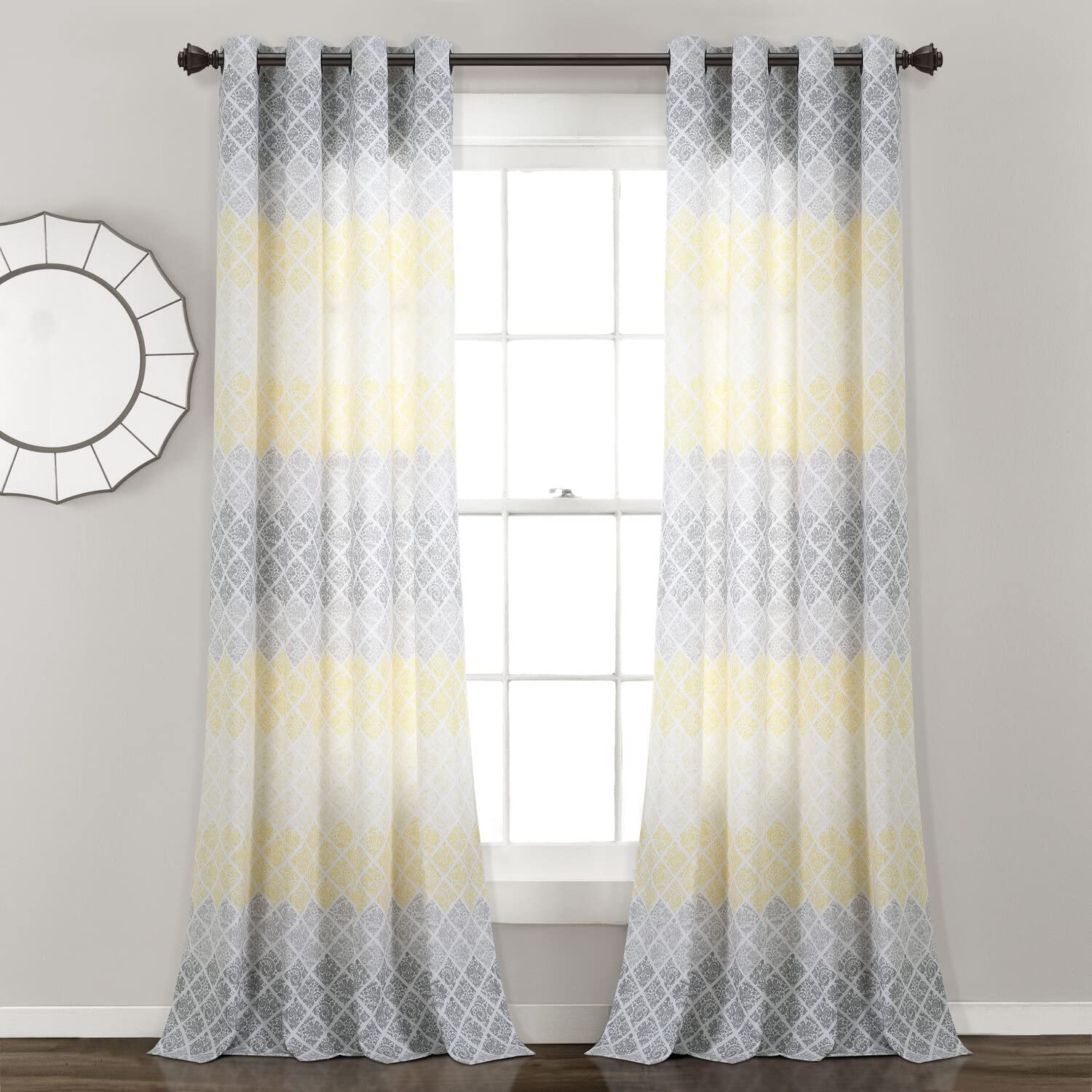 Lush Decor Medallion Ombre Curtain 84x52